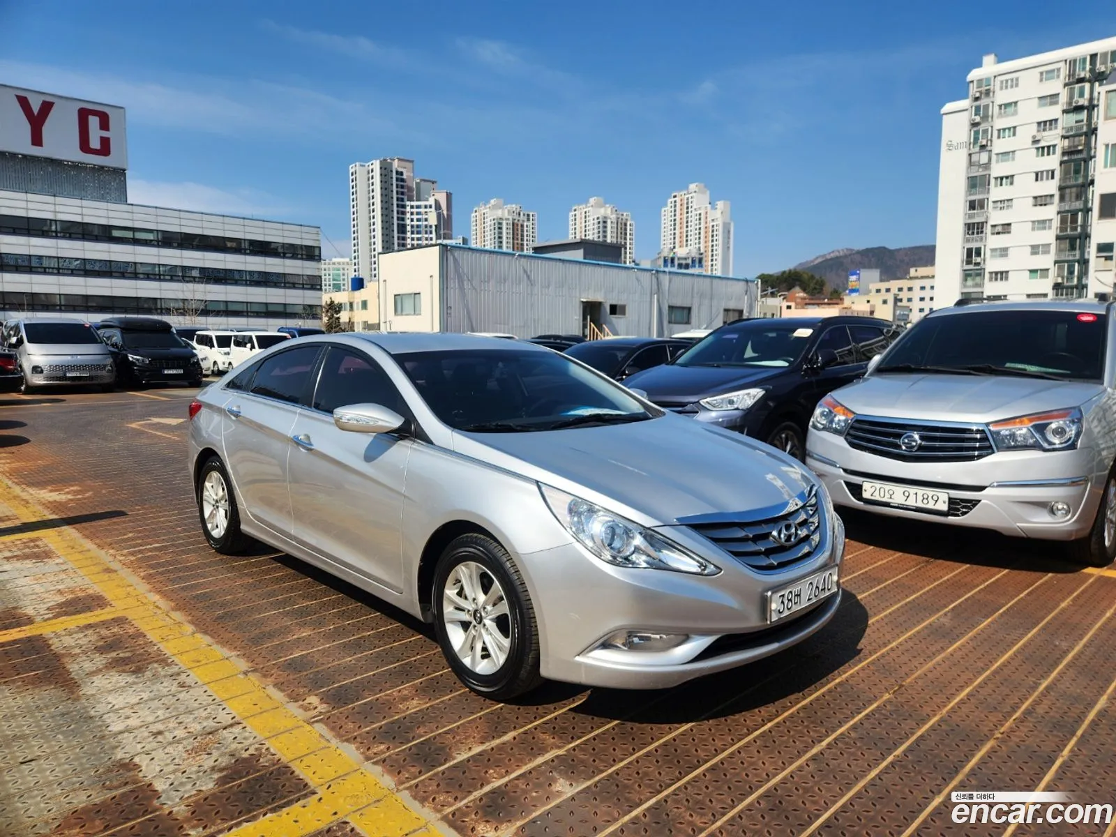 Hyundai YF Sonata