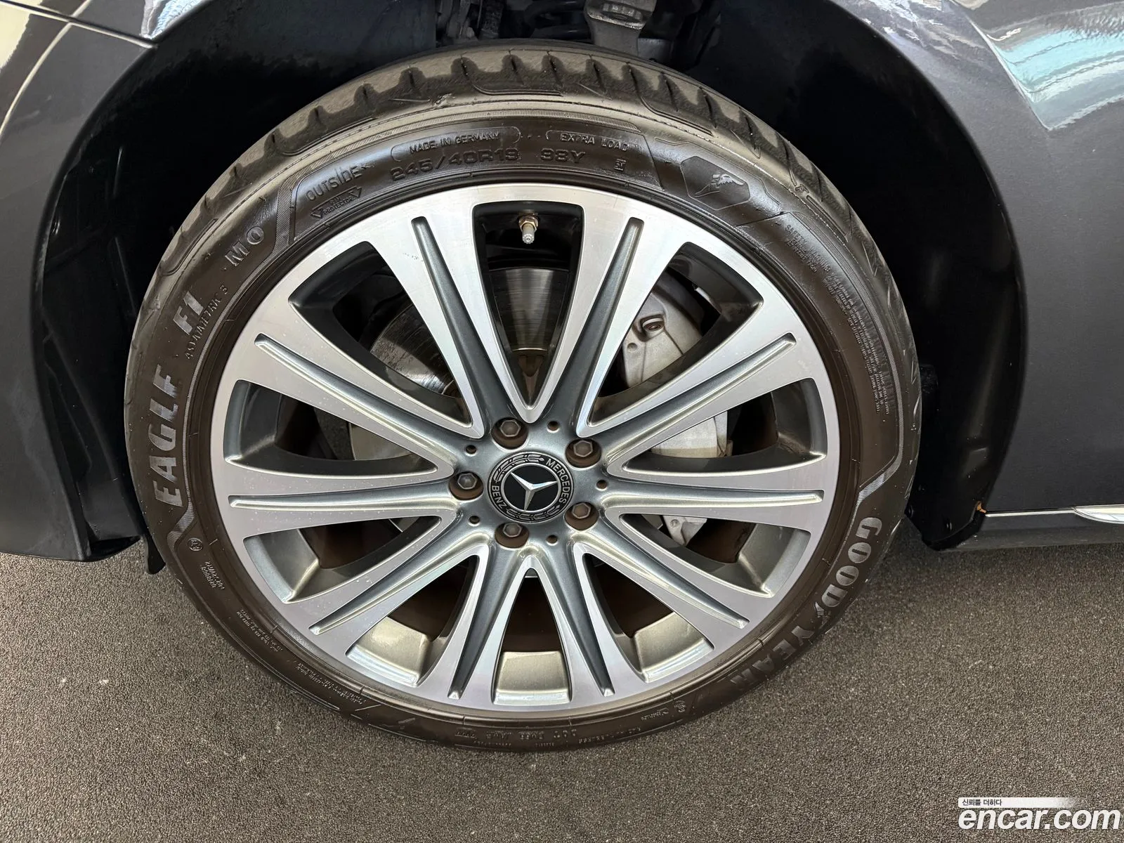 Mercedes-Benz E-Class W213 2022 — 13