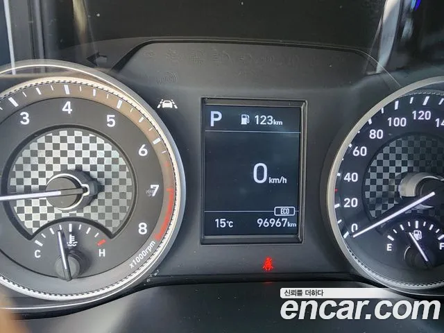 Hyundai Elantra AD 2020 — 14