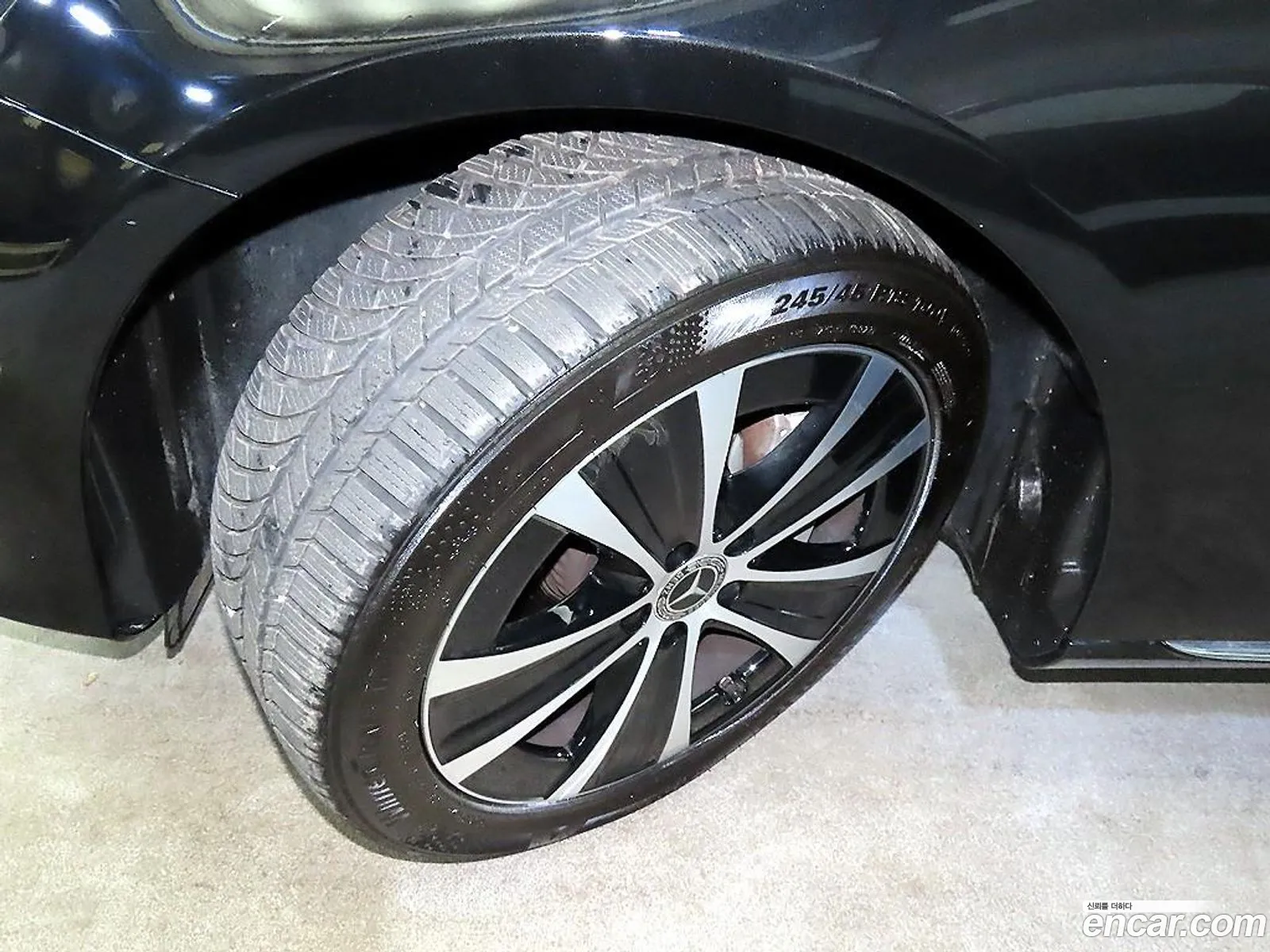 Mercedes-Benz E-Class W213 2019 — 17