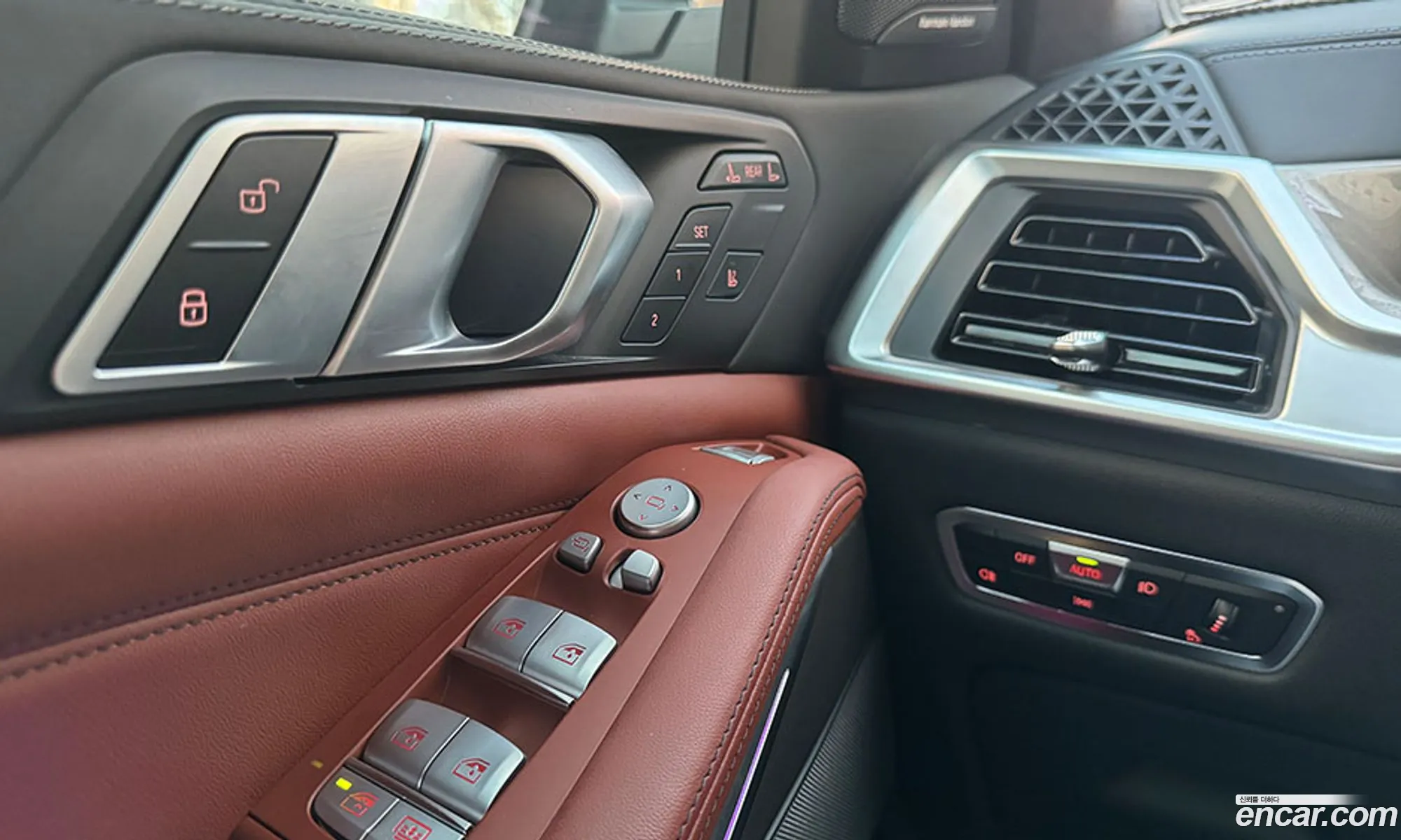 BMW X7 2023 — 7