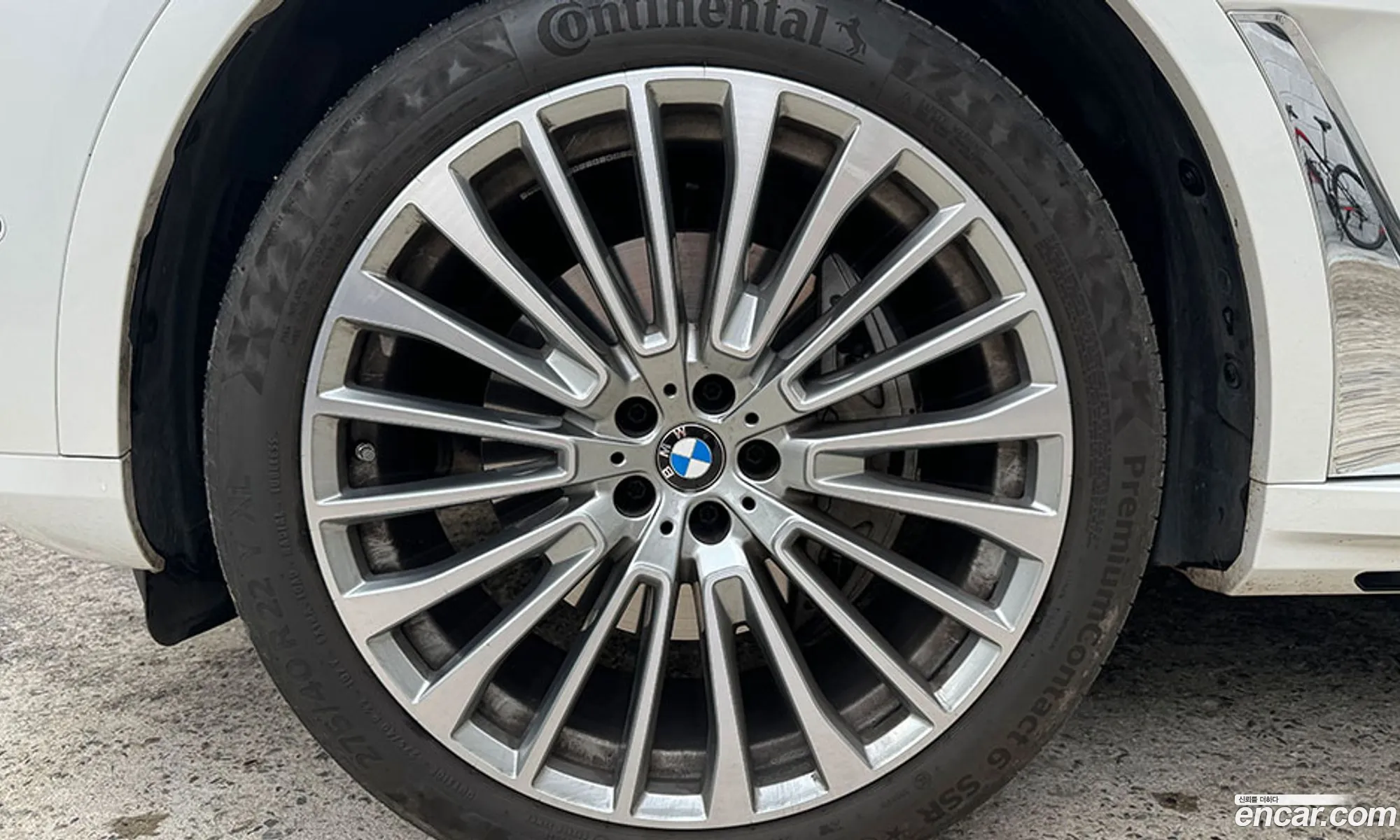 BMW X7 2023 — 9