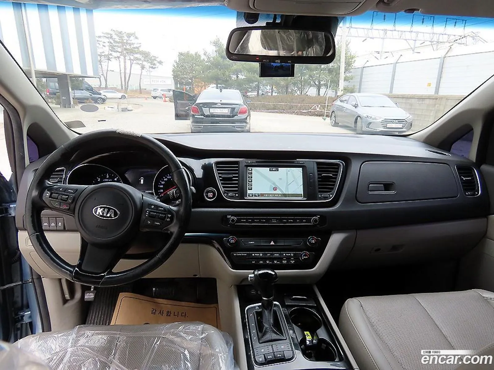 Kia Carnival 2015 — 2