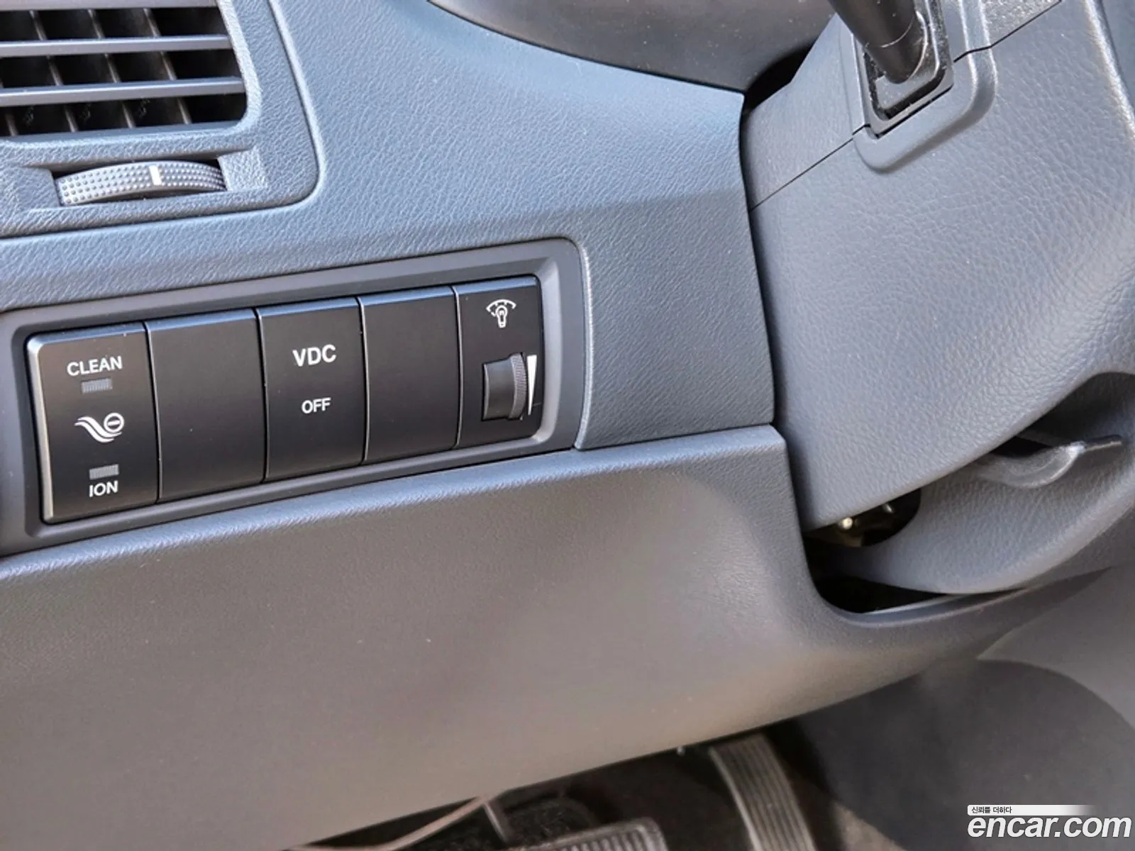 Hyundai The Luxury Grandeur 2010 — 7