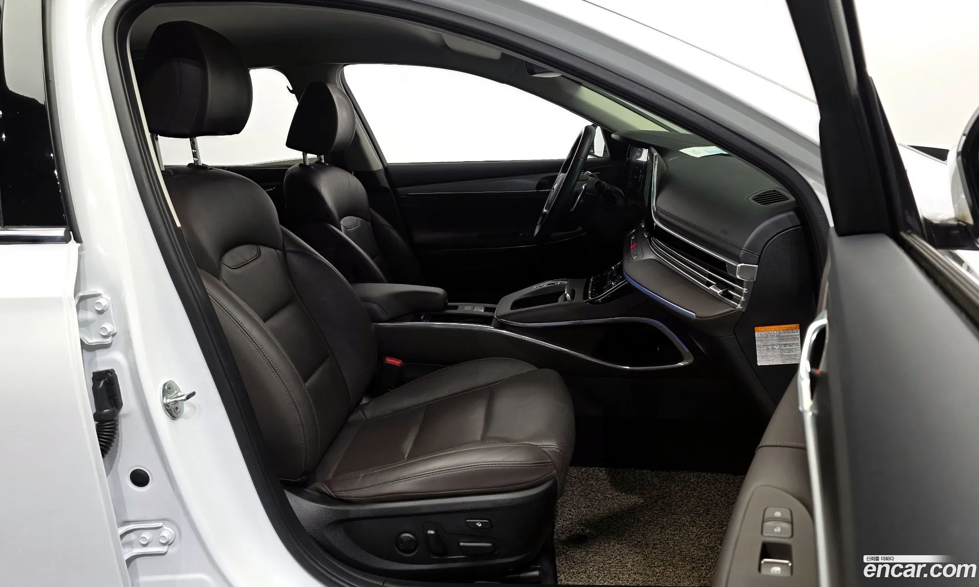 Hyundai Grandeur IG Hybrid 2021 — 4