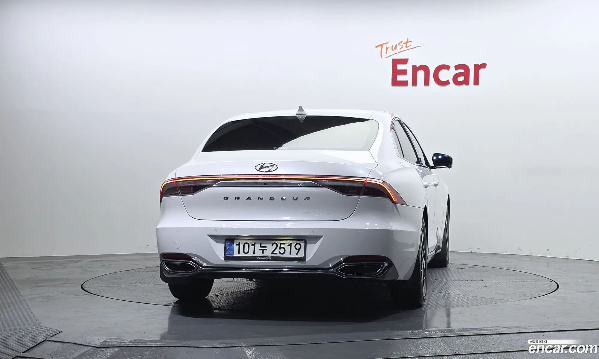 Hyundai Grandeur IG Hybrid 2021 — 11