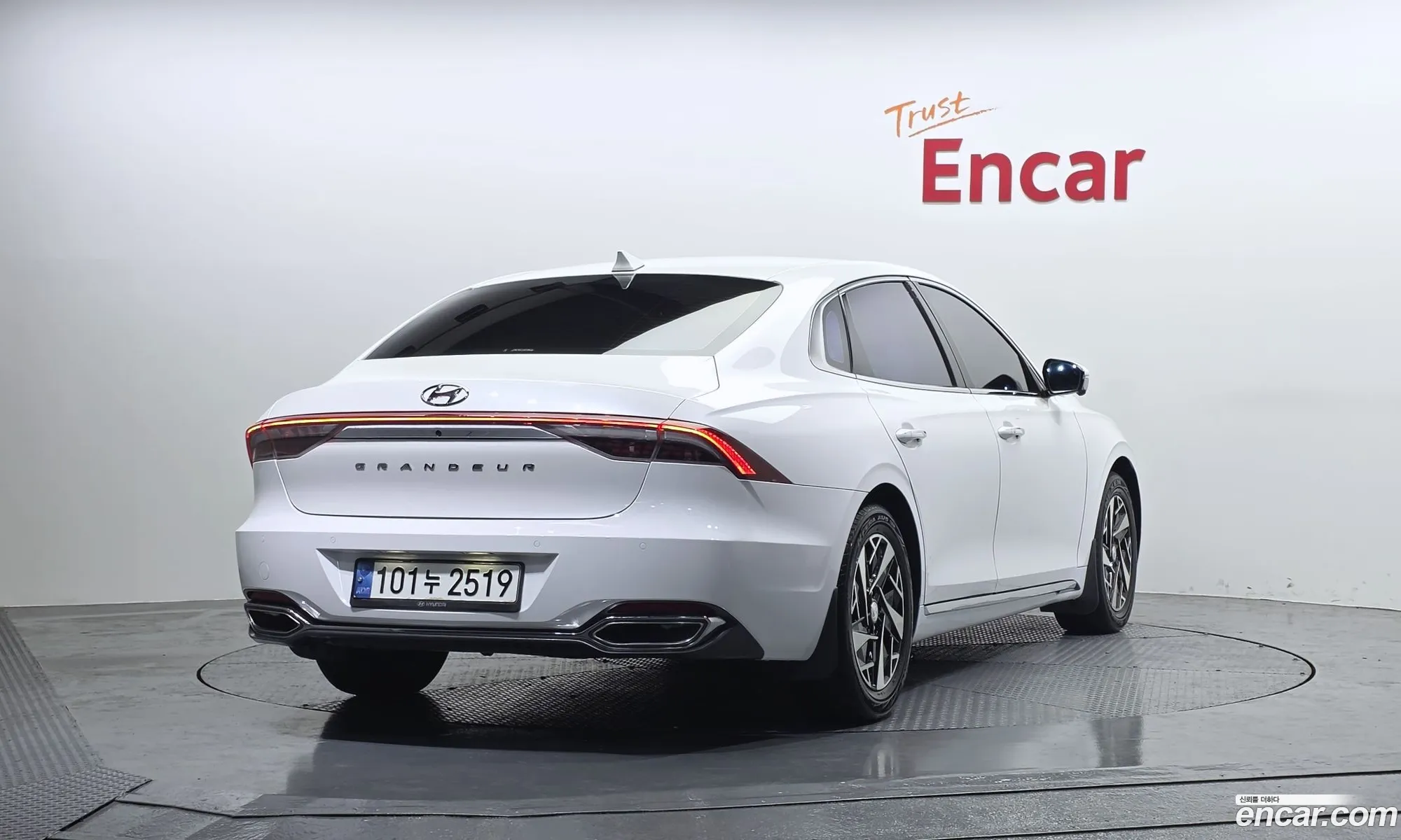 Hyundai Grandeur IG Hybrid 2021 — 6