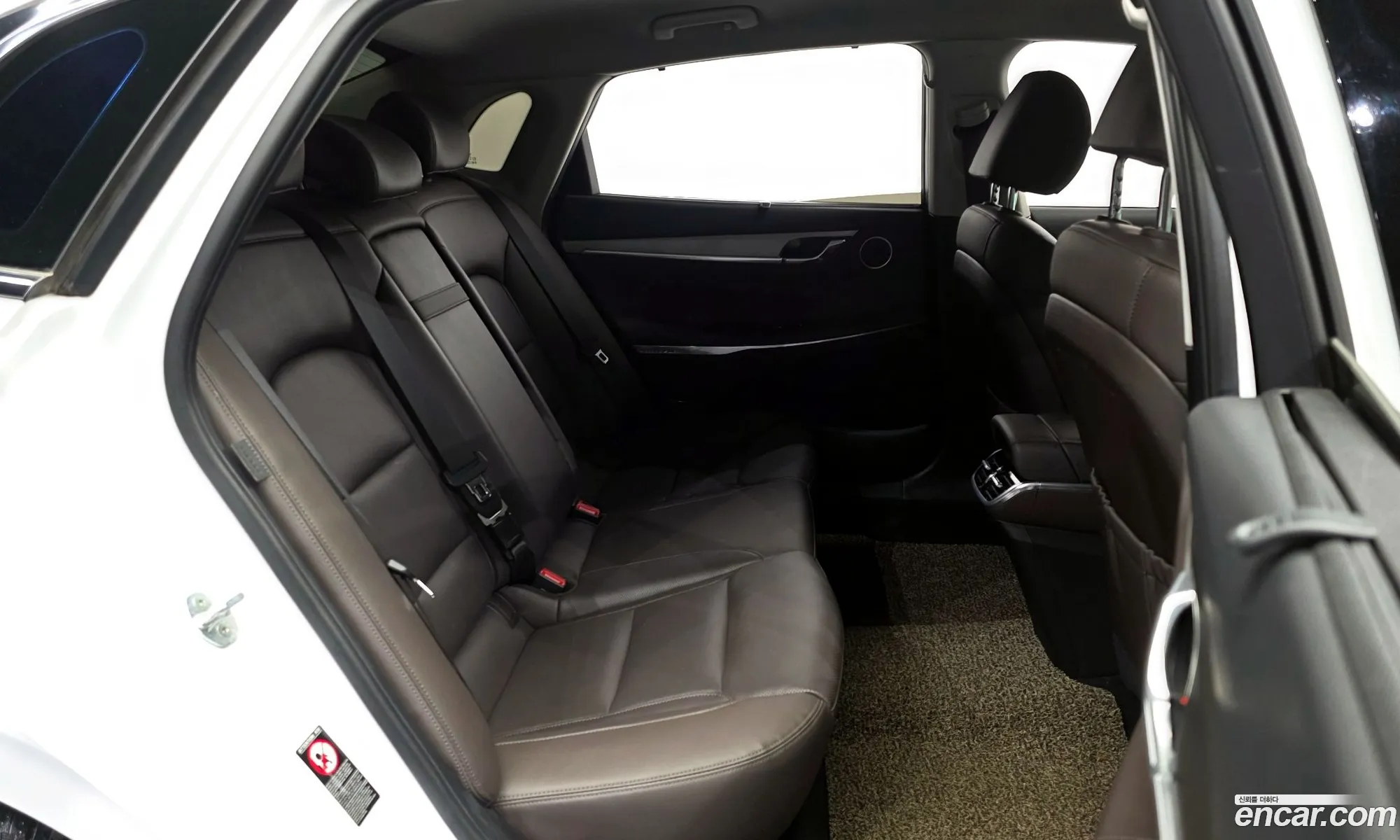Hyundai Grandeur IG Hybrid 2021 — 17