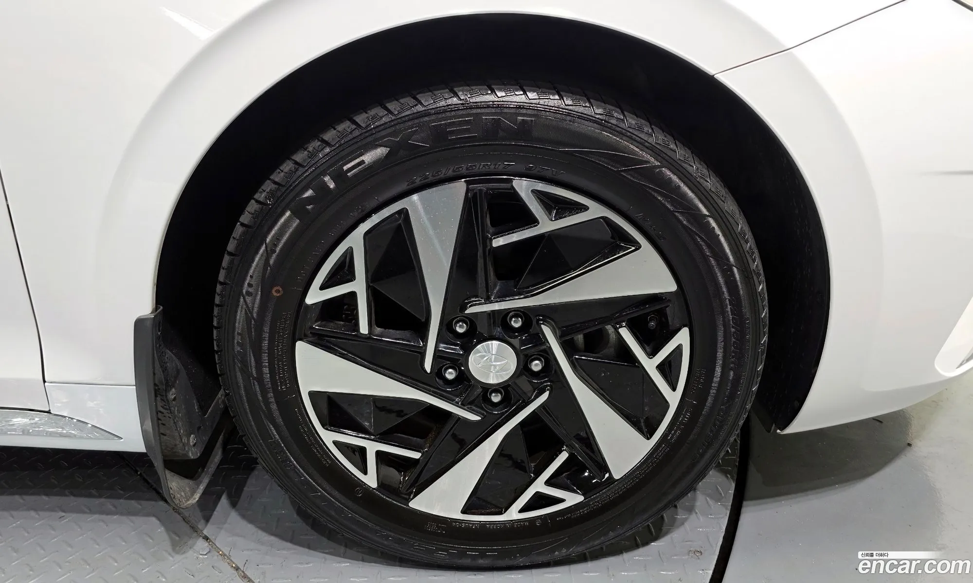 Hyundai Grandeur IG Hybrid 2021 — 16