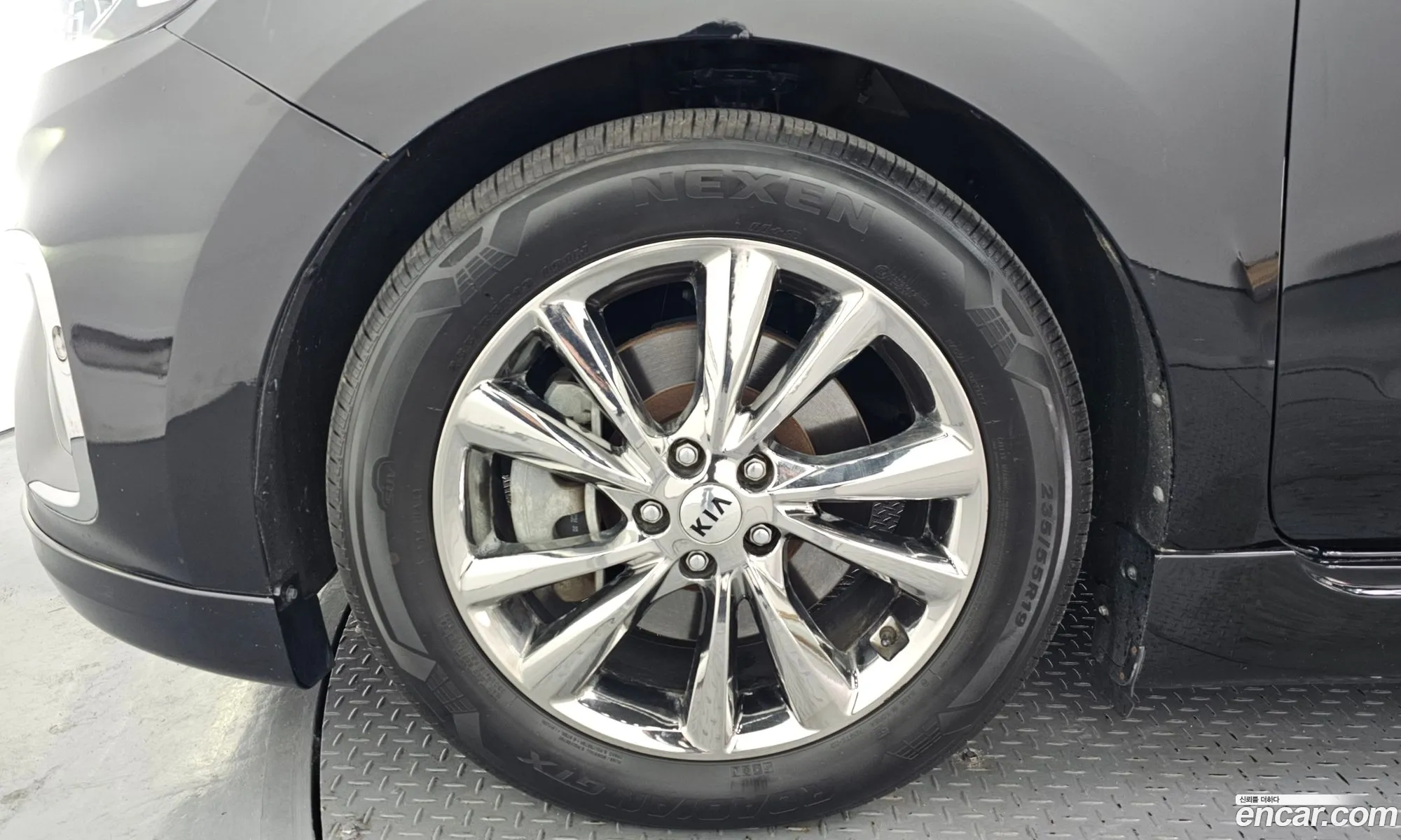Kia Carnival 2019 — 17