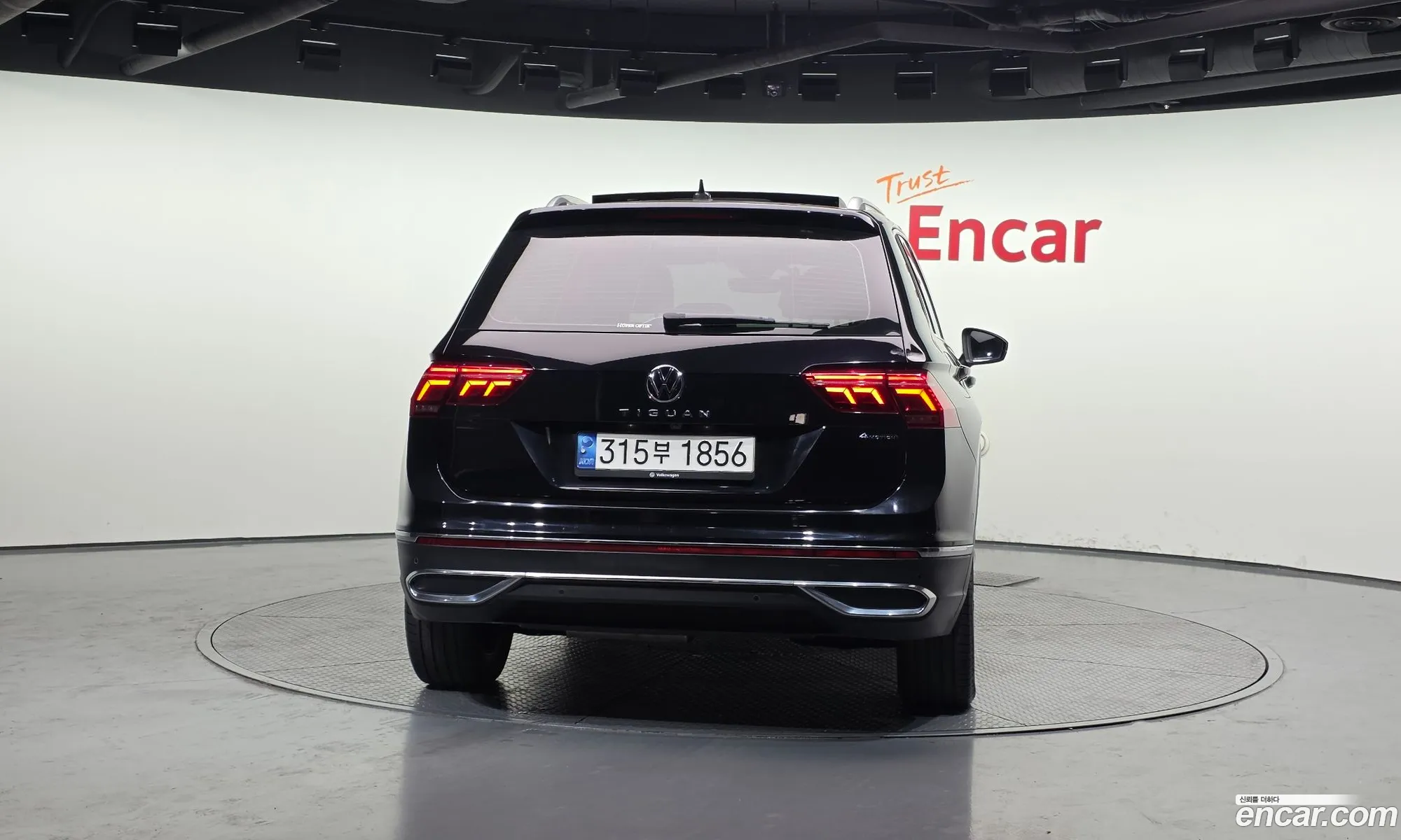 Volkswagen Tiguan 2021 — 18
