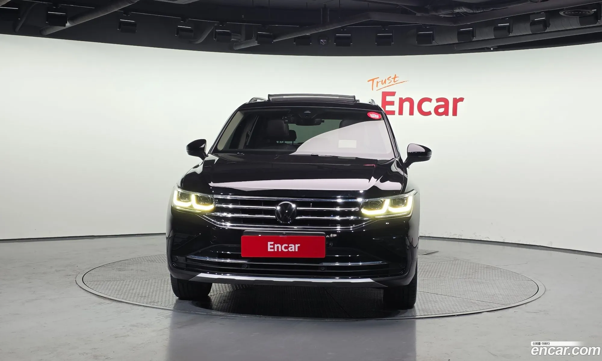 Volkswagen Tiguan 2021 — 16