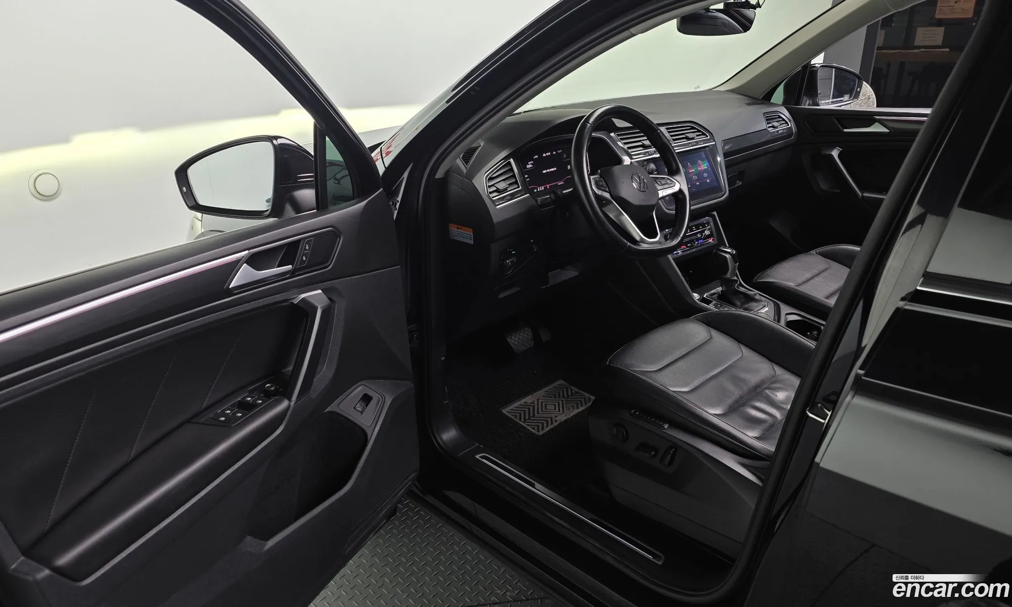 Volkswagen Tiguan 2021 — 13