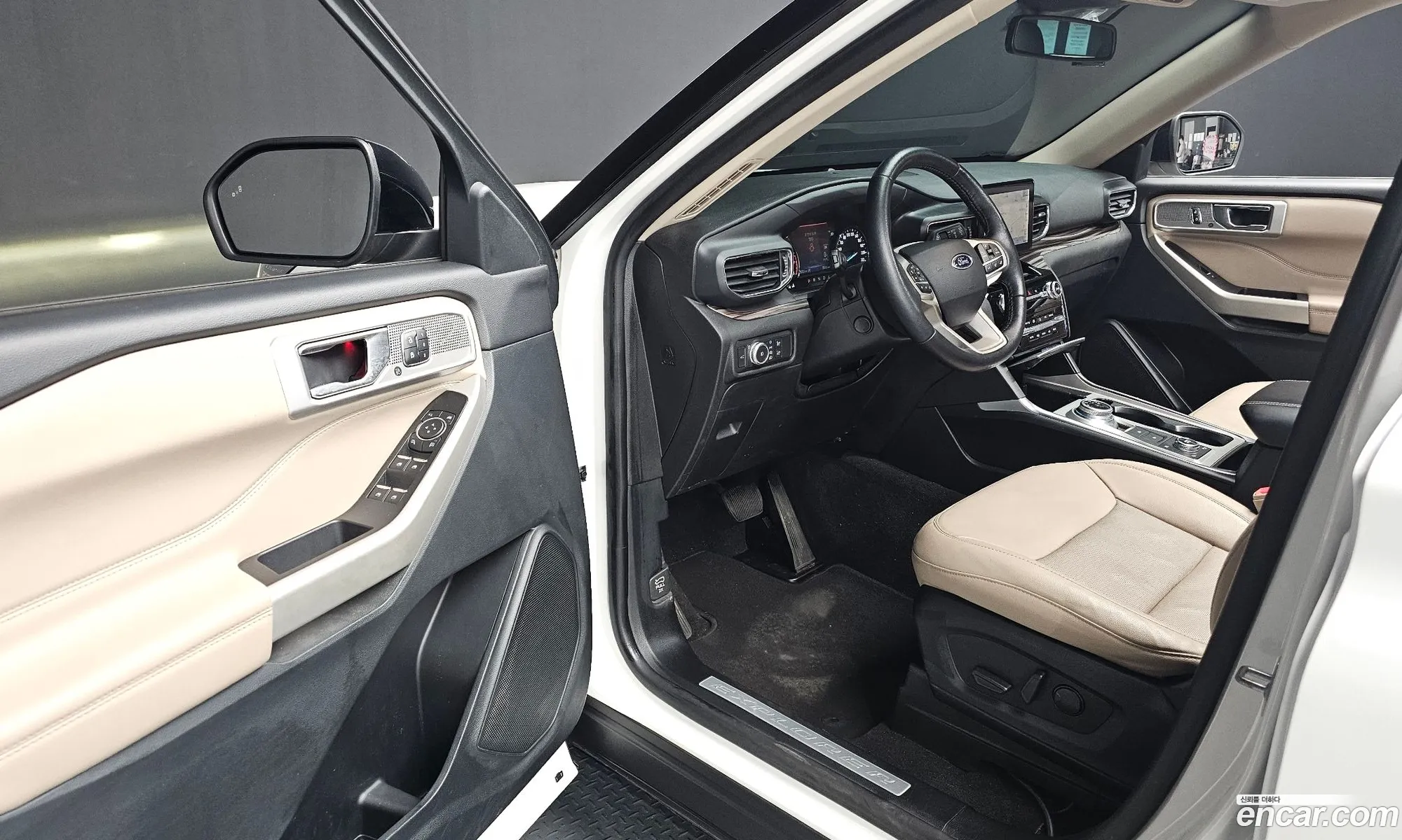 Ford Explorer 6th Gen 2021 1FMSK8FH0MGB09582 — 14