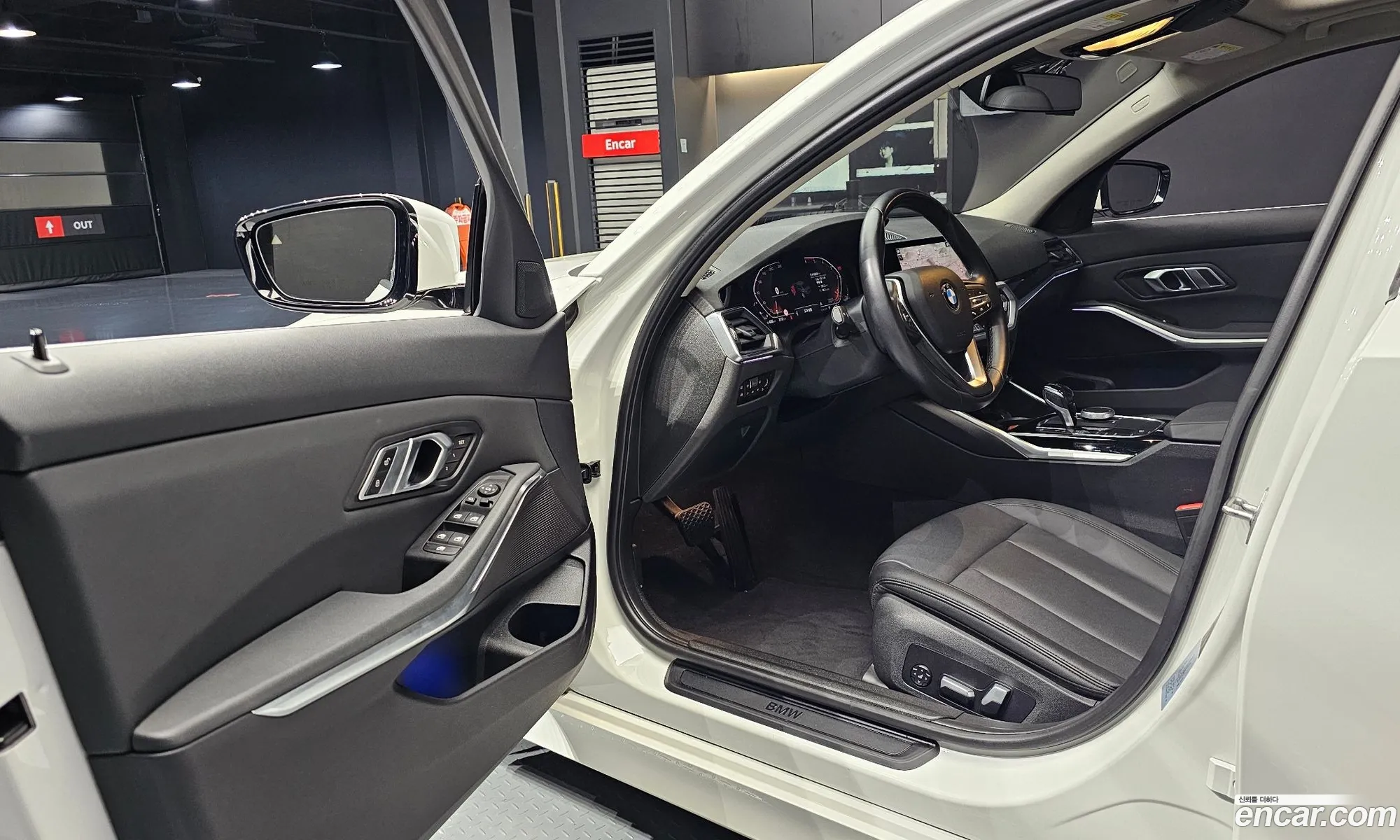 BMW 3 Series 2019 WBA5V510XKAJ55538 — 19