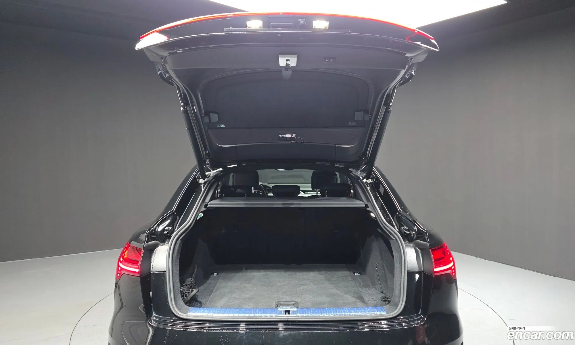 Audi e-tron 2022 — 10