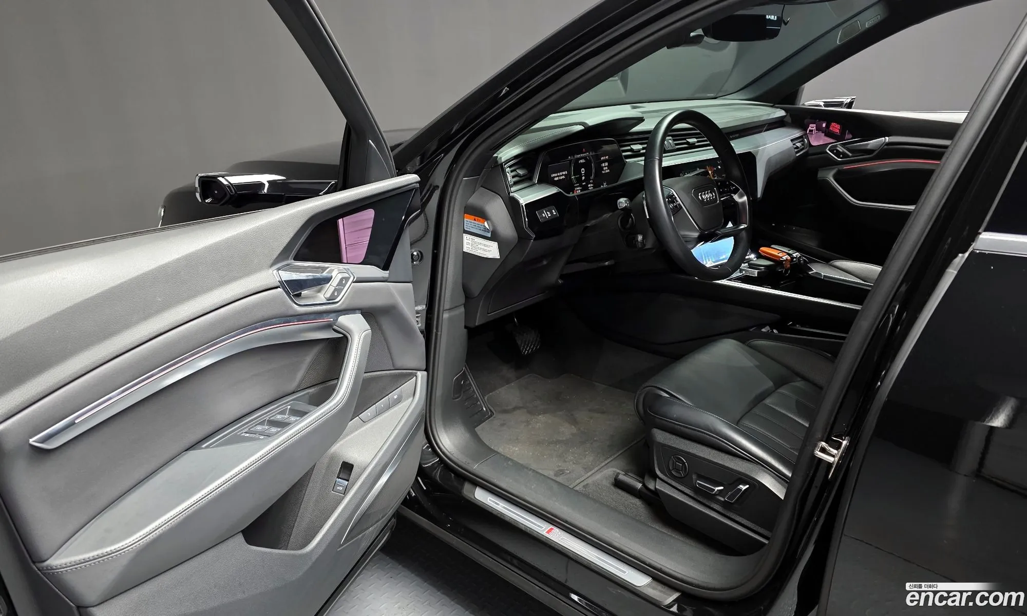 Audi e-tron 2022 — 12