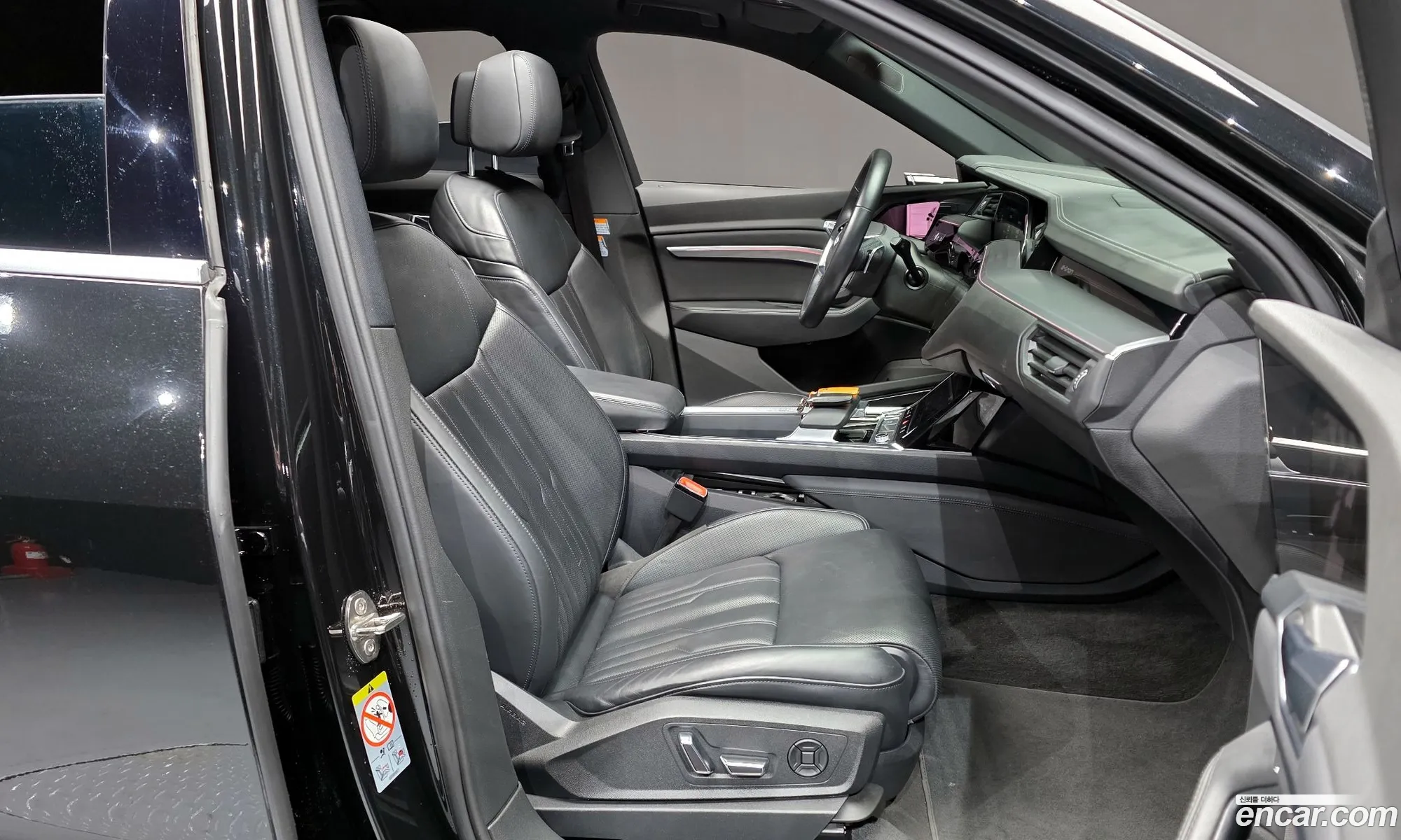 Audi e-tron 2022 — 9