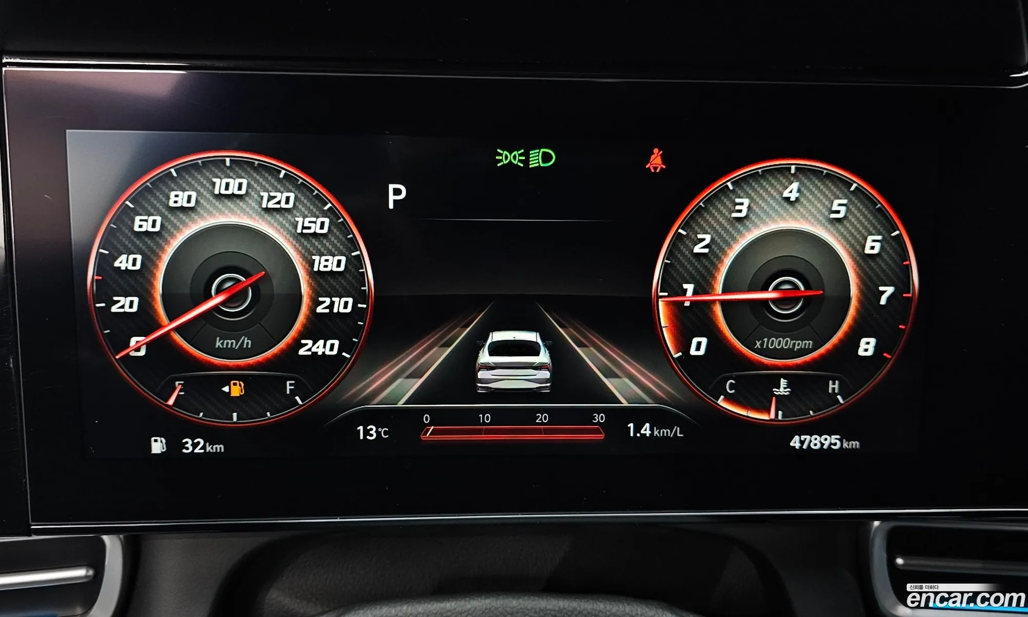 Hyundai Elantra 2021 — 16