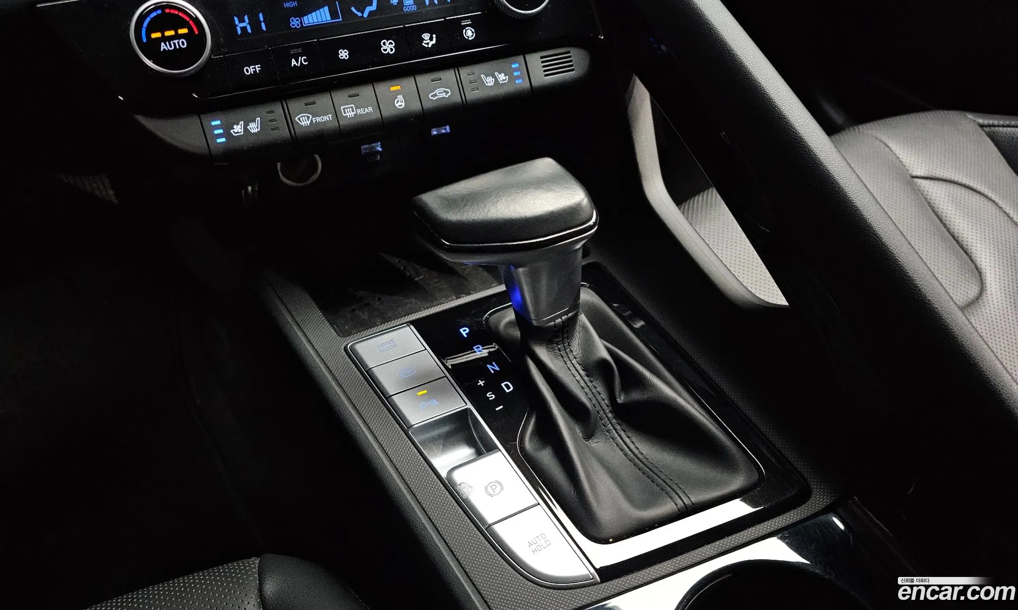 Hyundai Elantra 2021 — 17