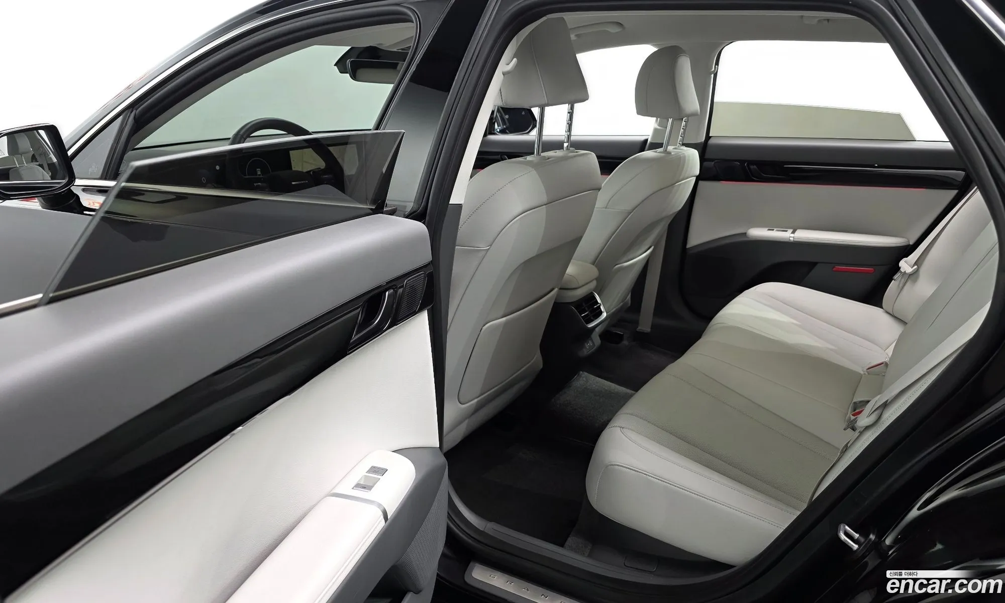 Hyundai Grandeur 2023 — 11