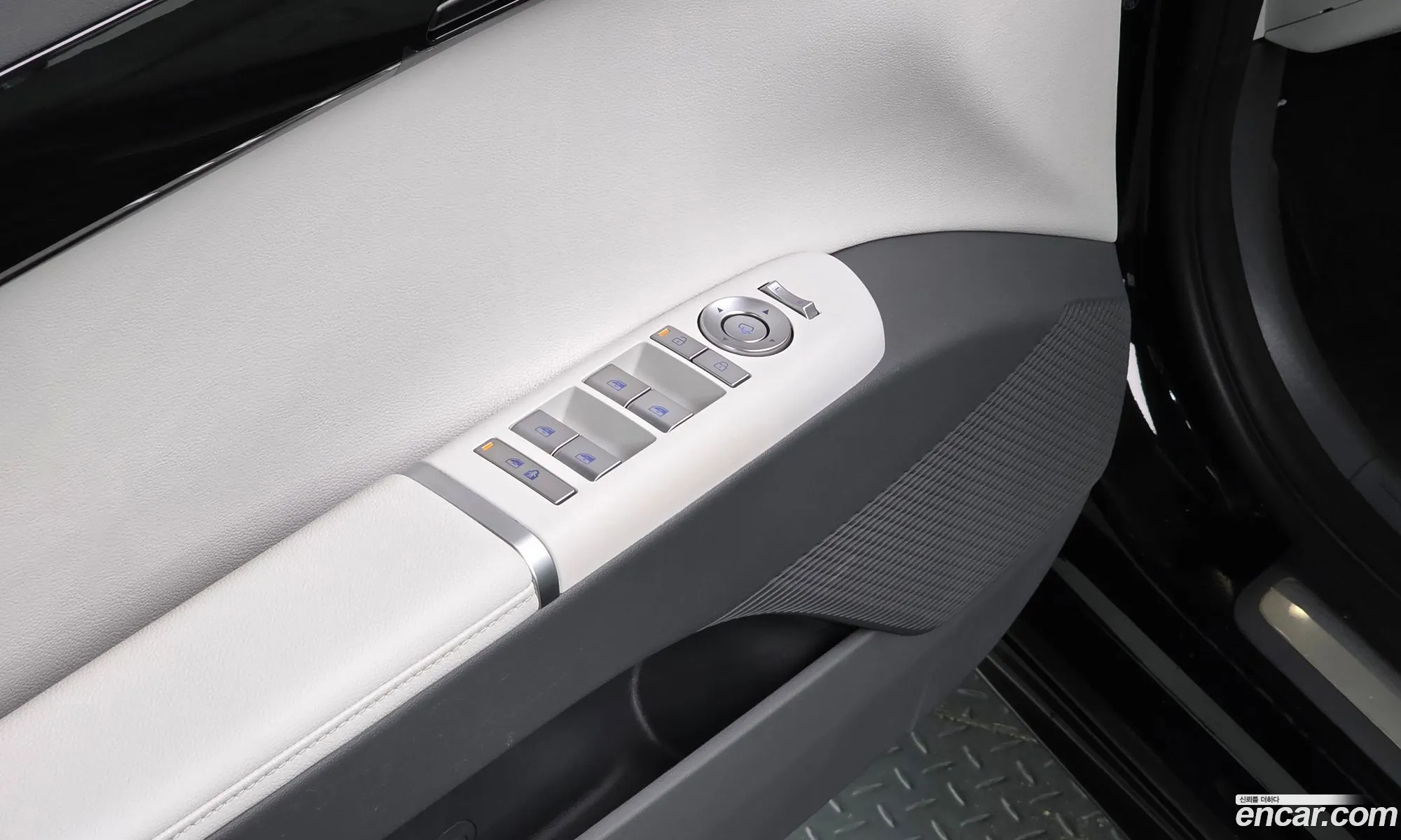 Hyundai Grandeur 2023 — 16
