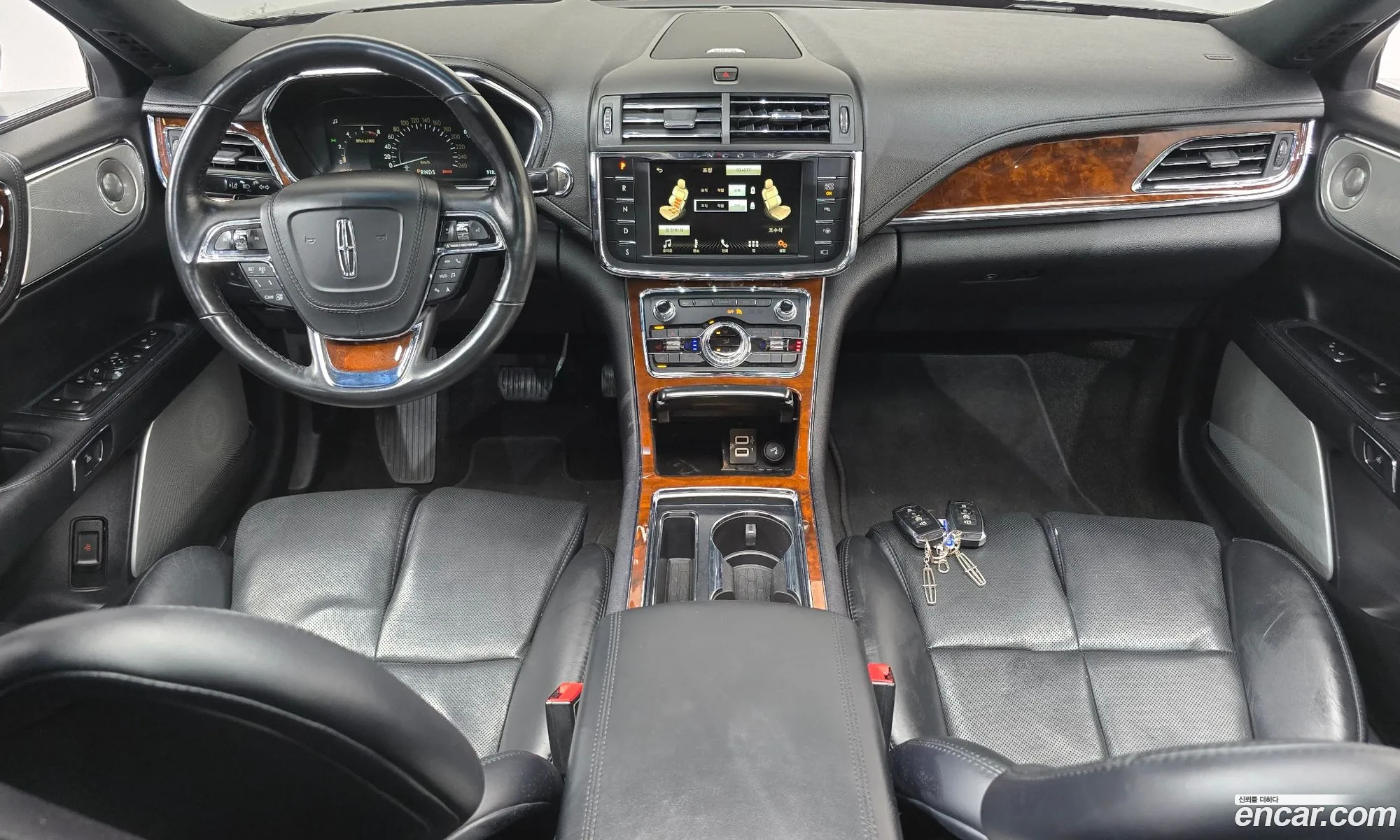 Lincoln Continental 10th Gen 2019 — 14