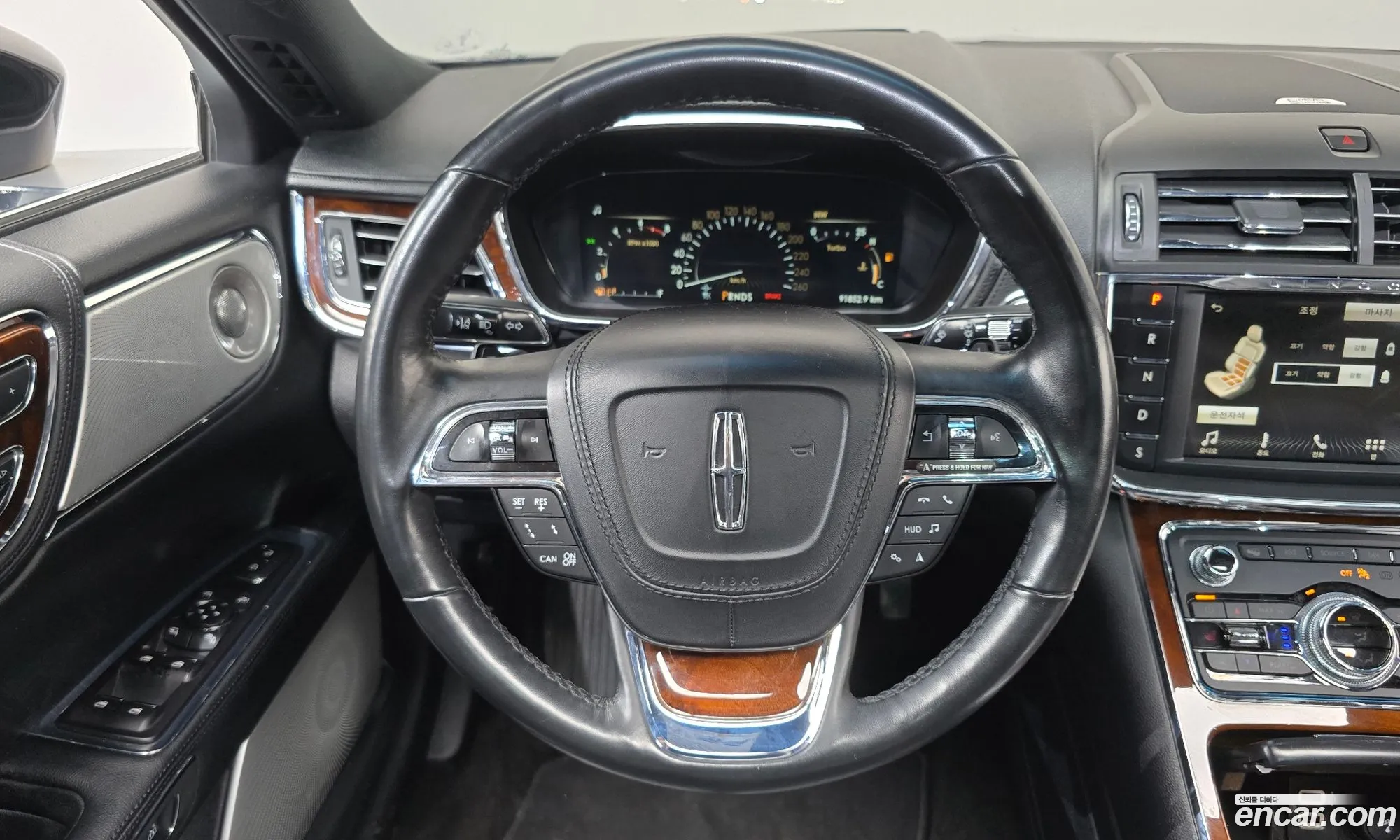 Lincoln Continental 10th Gen 2019 — 6