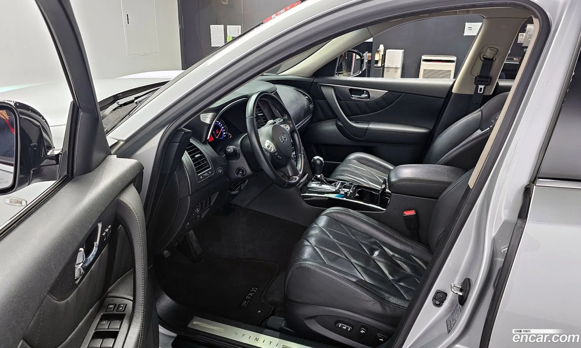 Infiniti FX35