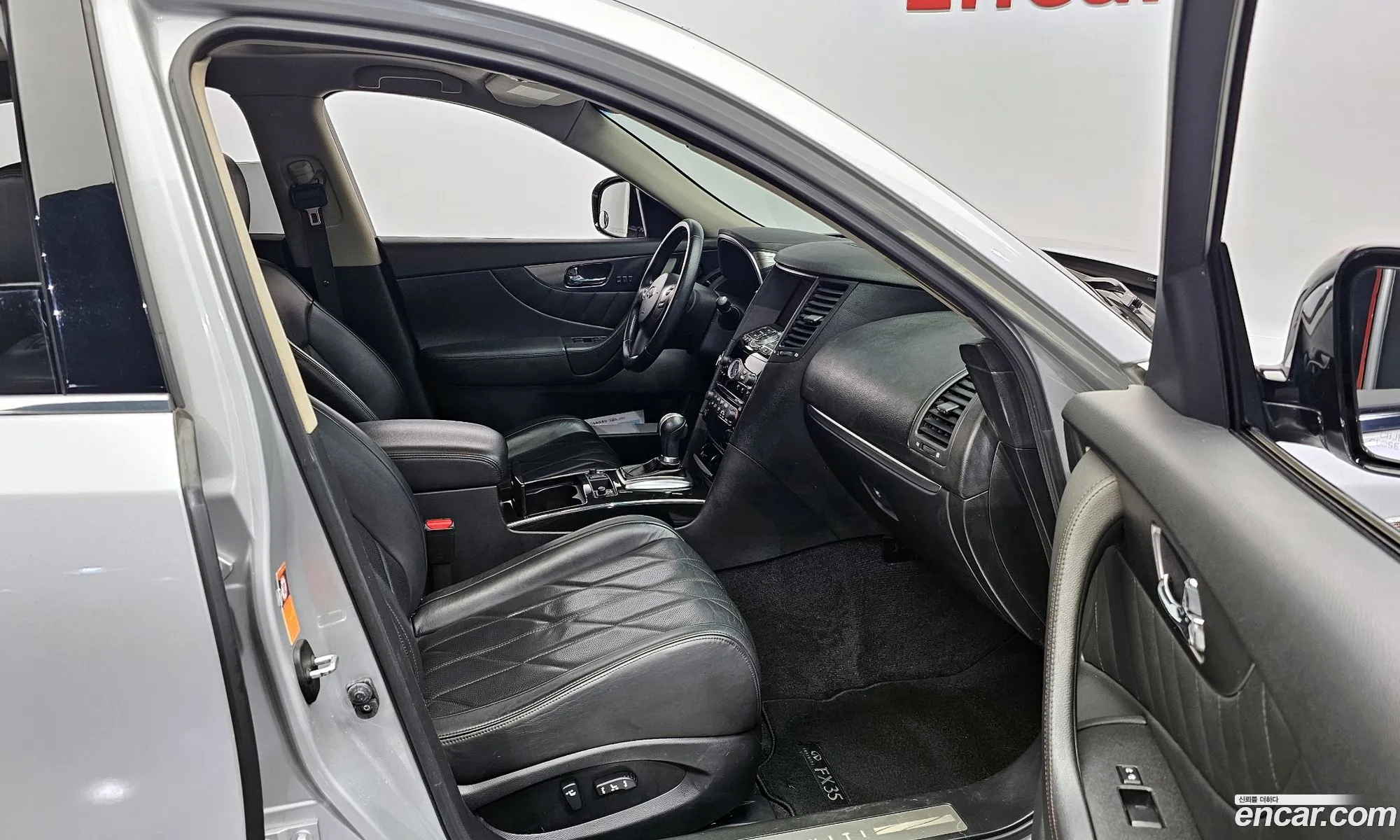 Infiniti FX35