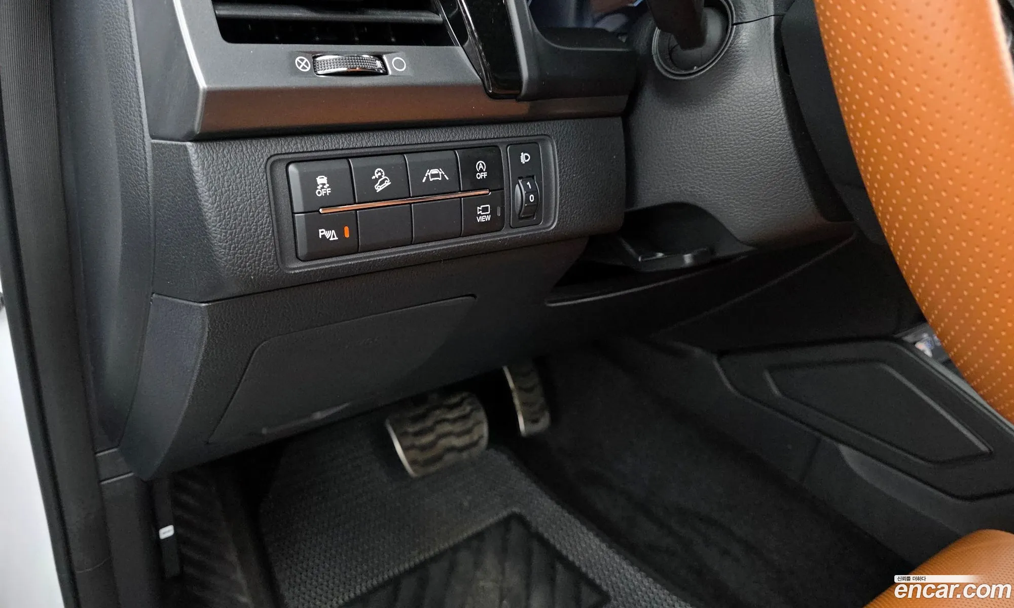 KG Mobility (SsangYong) Rexton Sports Khan 2022 — 11