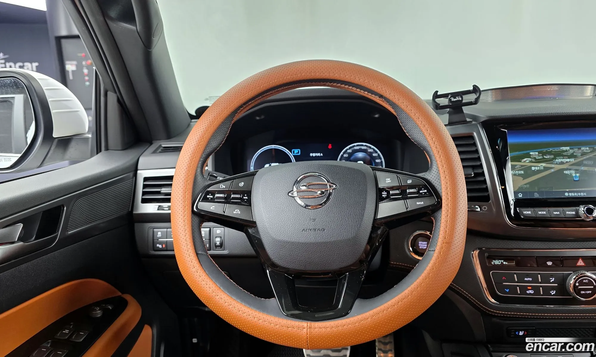 KG Mobility (SsangYong) Rexton Sports Khan 2022 — 8