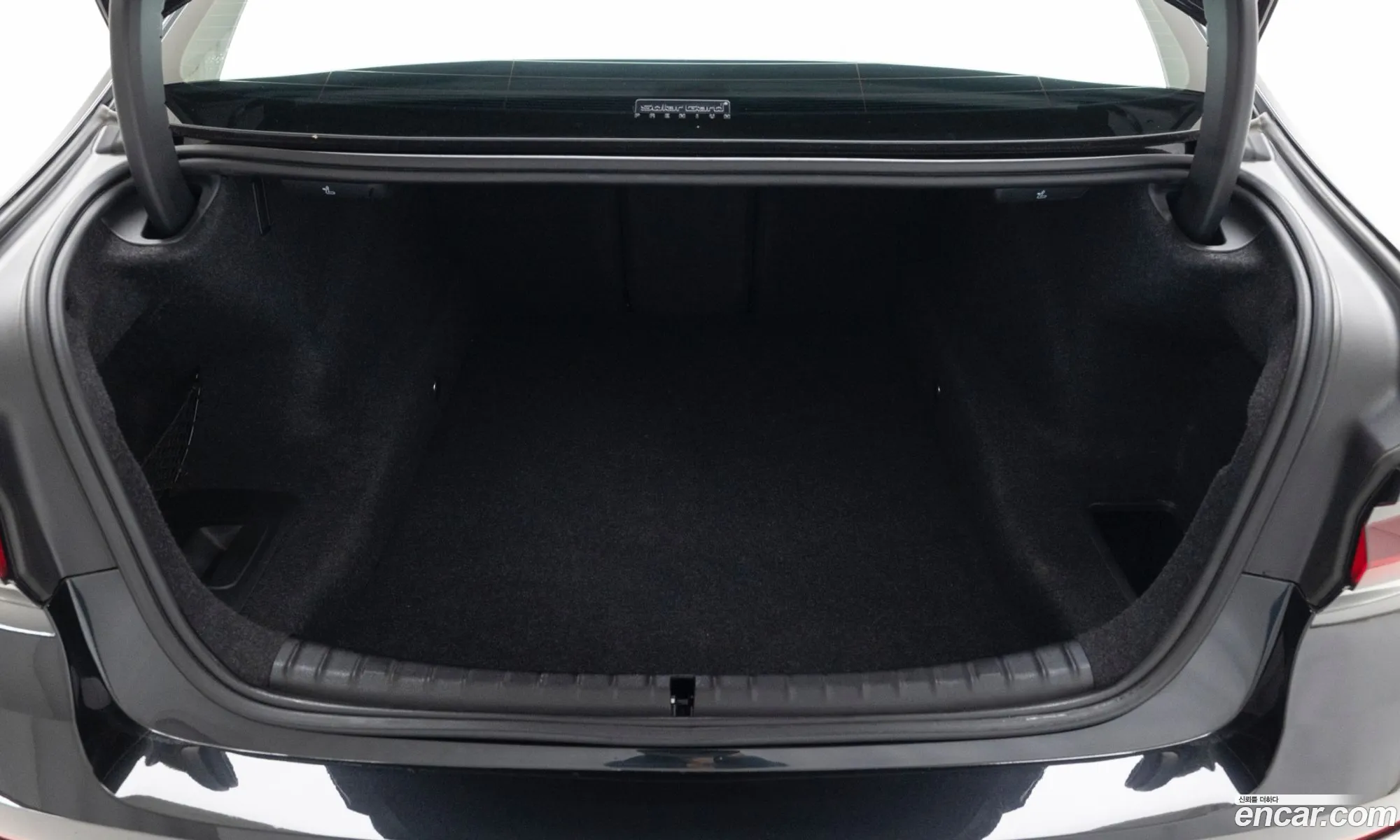 BMW 5 Series 2023 — 12