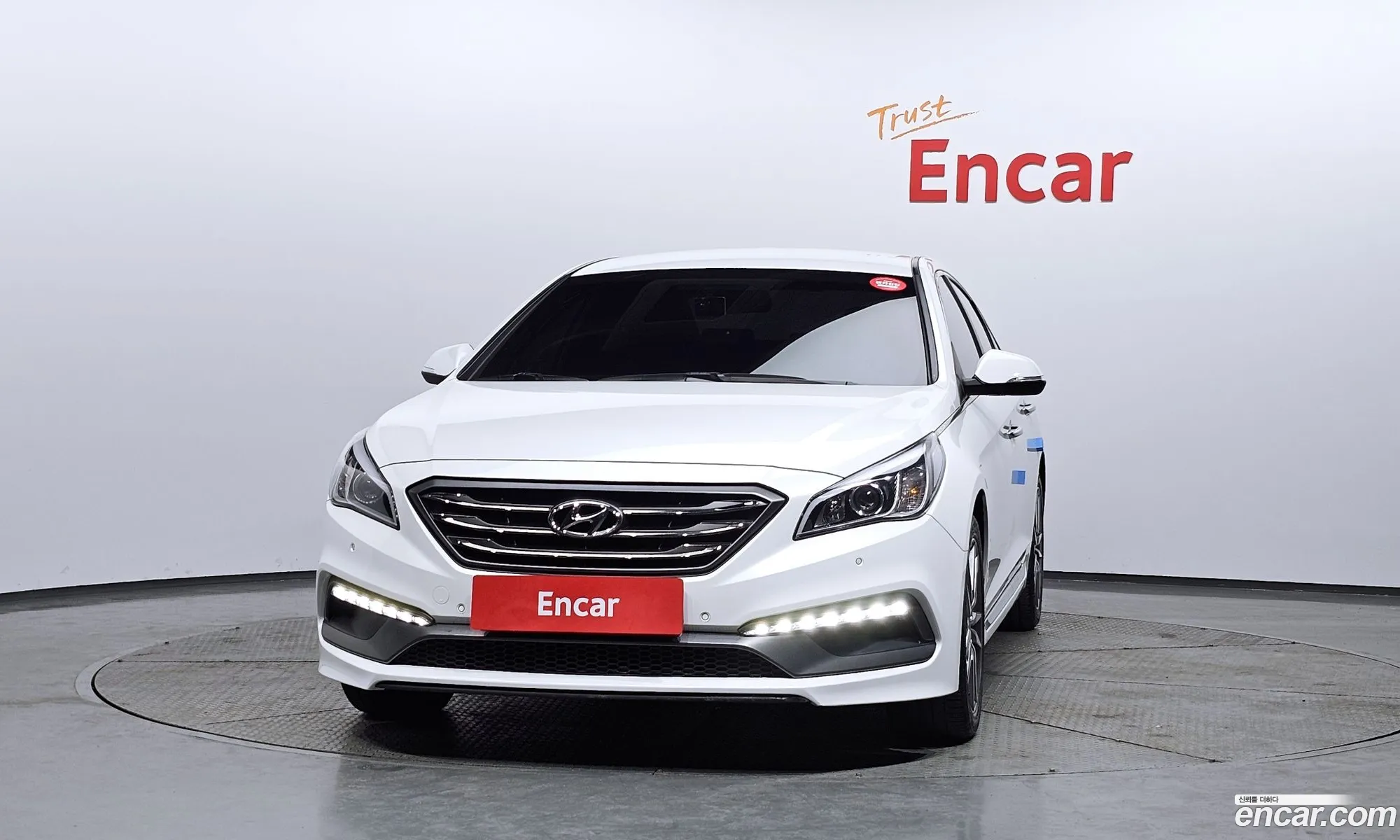 Hyundai LF Sonata 2016 — 15