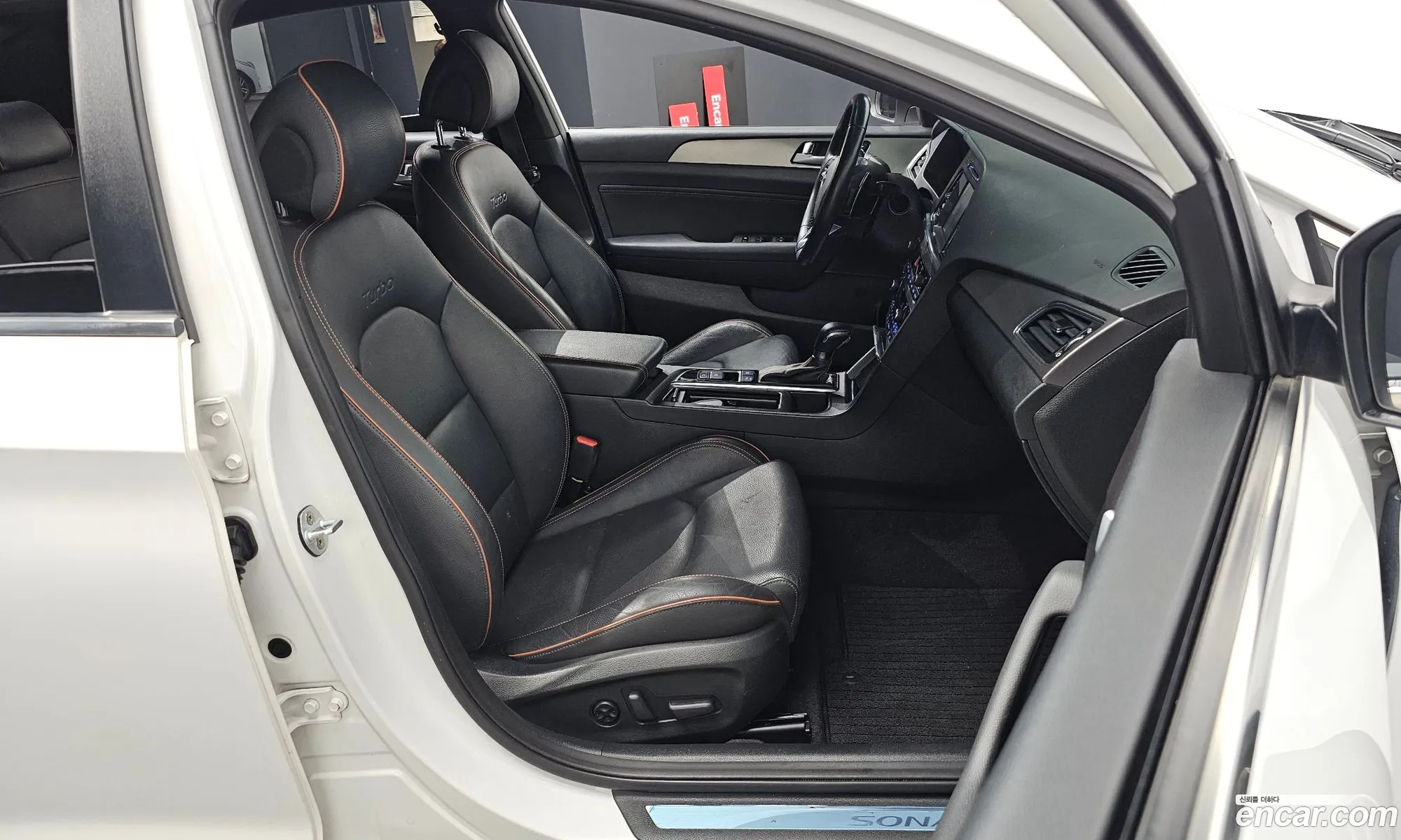 Hyundai LF Sonata 2016 — 9