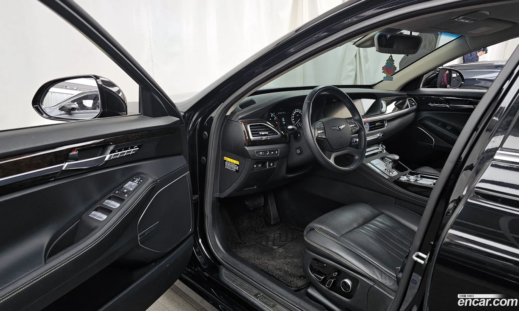 Genesis G90 2021 — 2