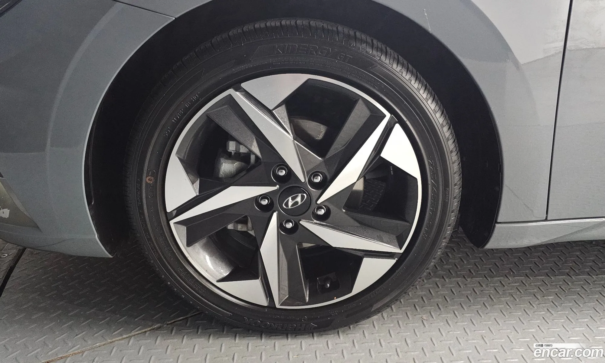 Hyundai Elantra 2021 — 19