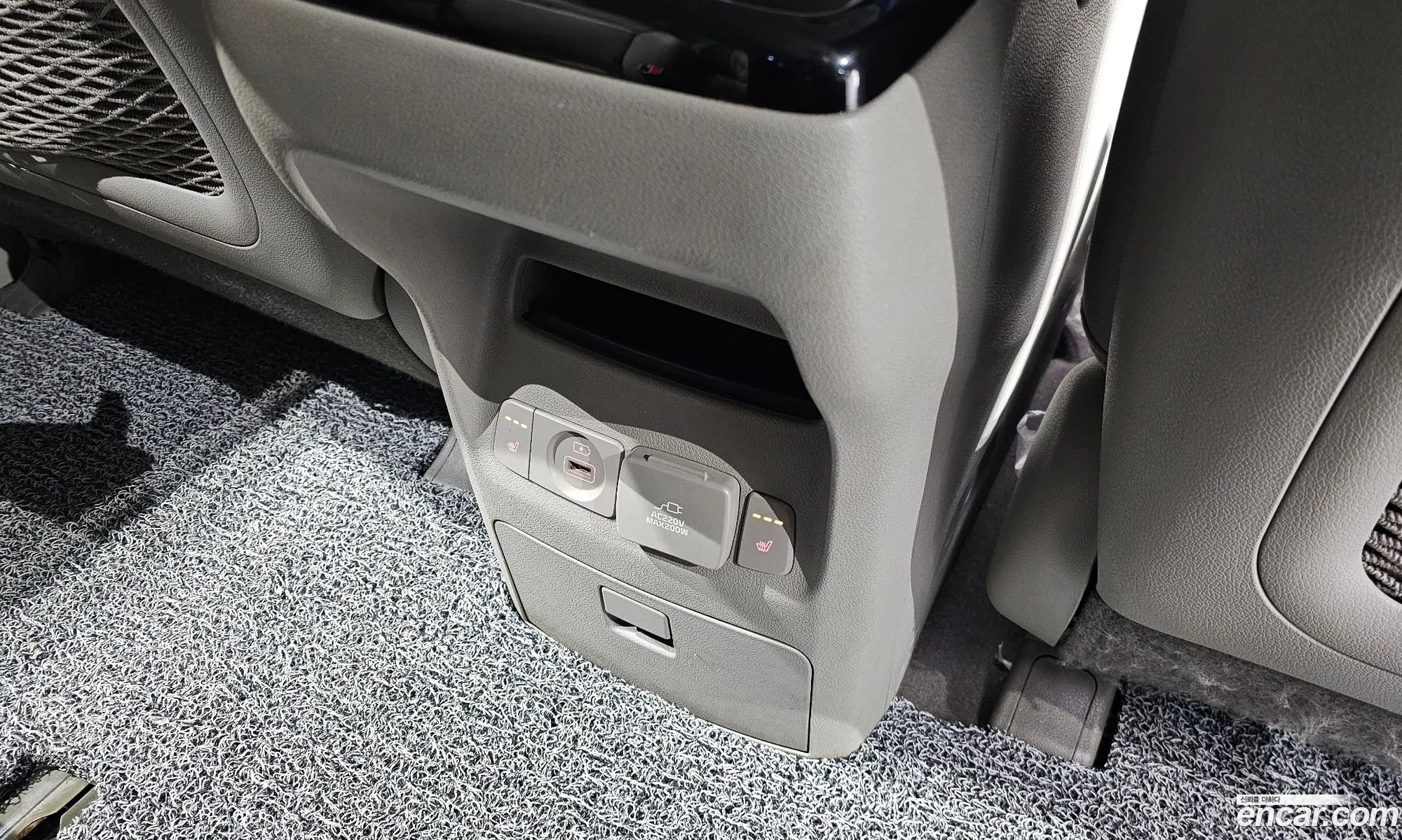 Kia Carnival 2014 — 11