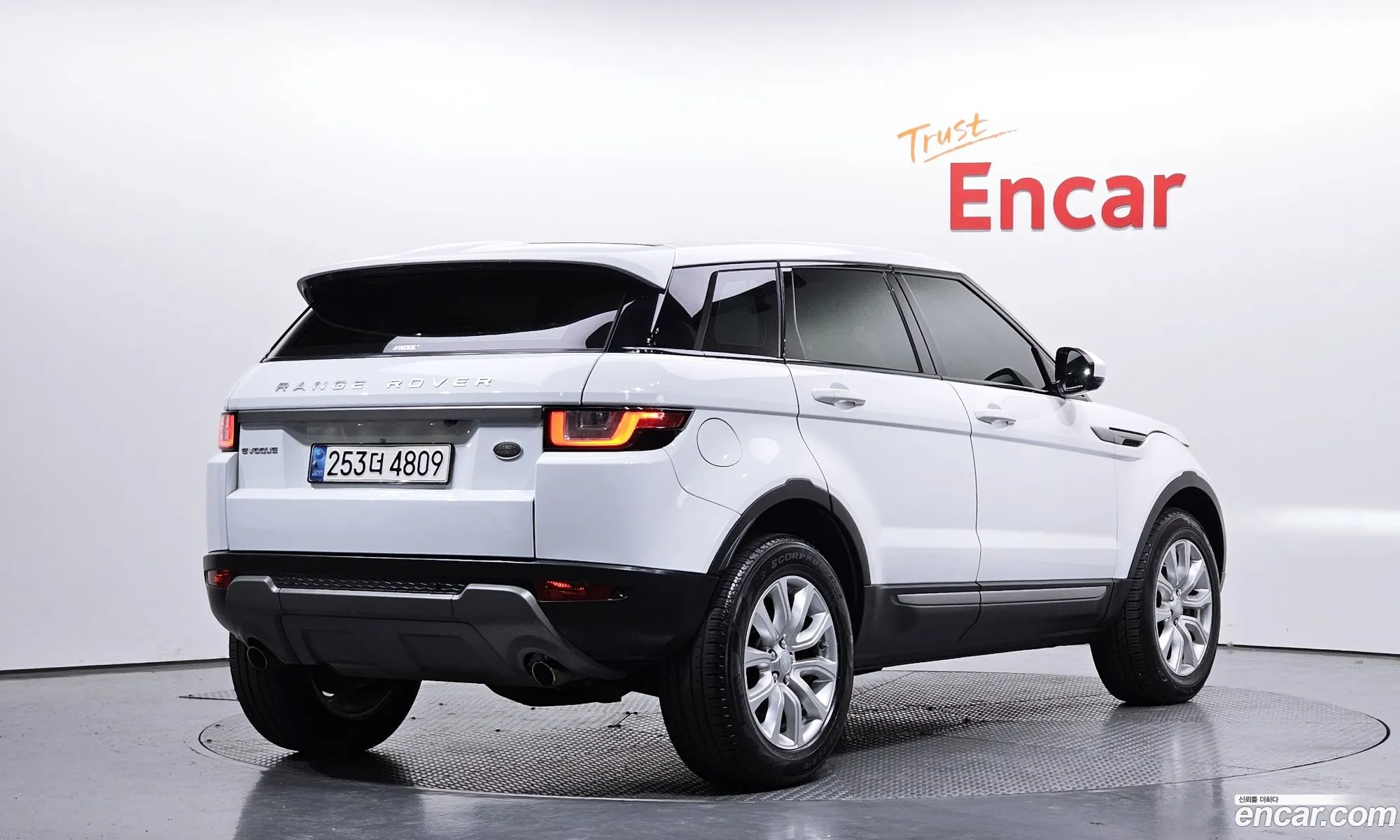 Land Rover Range Rover Evoque 2017 — 12