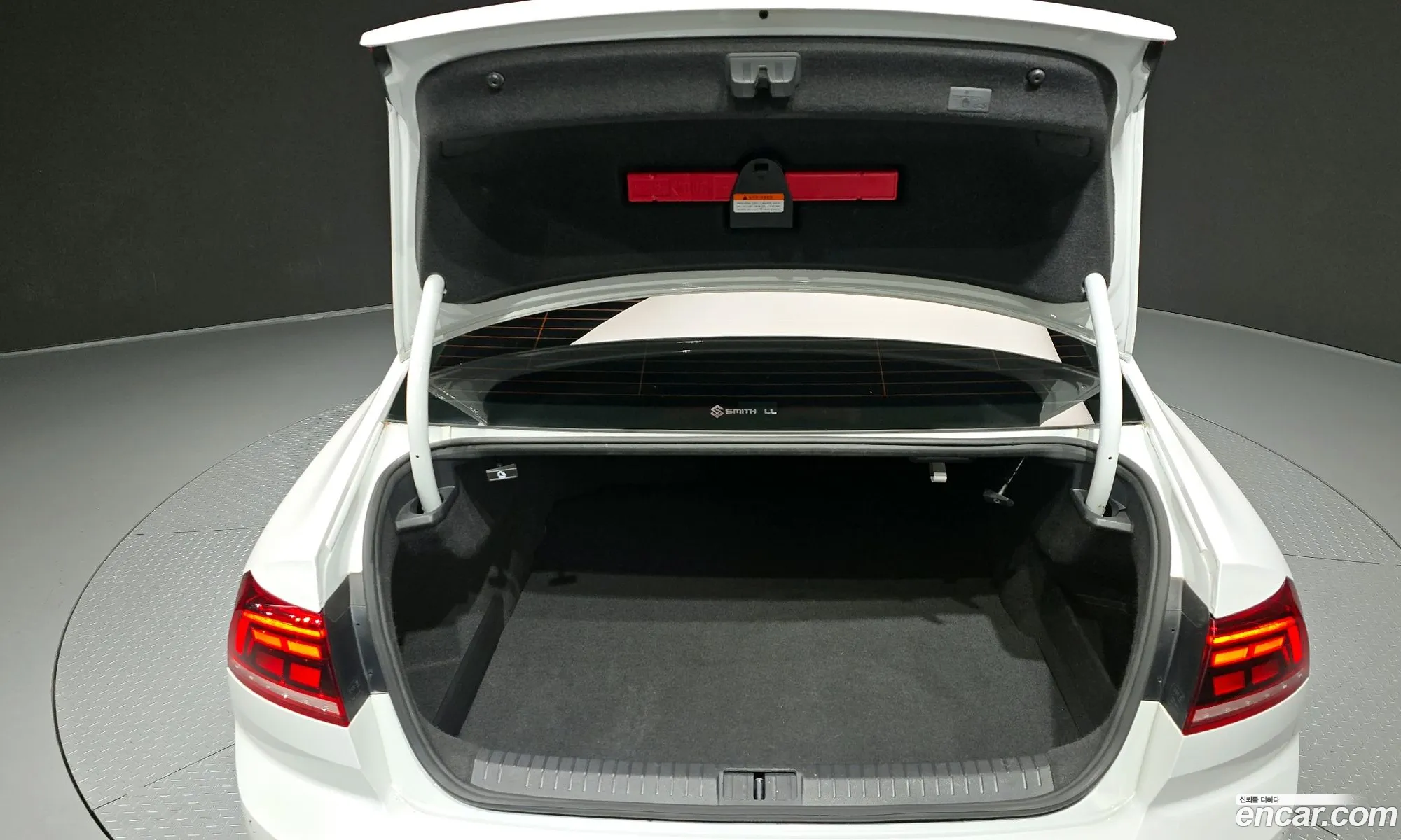 Volkswagen Passat GT 2021 — 16