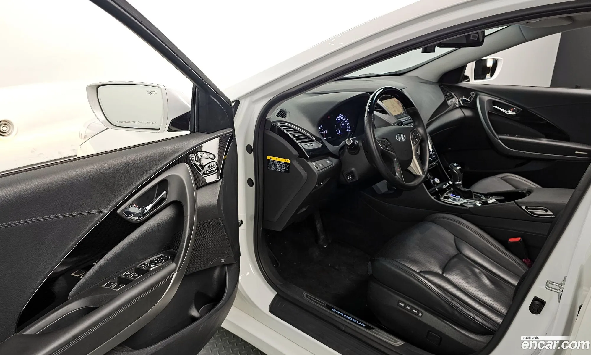 Hyundai Grandeur HG 2012 — 8