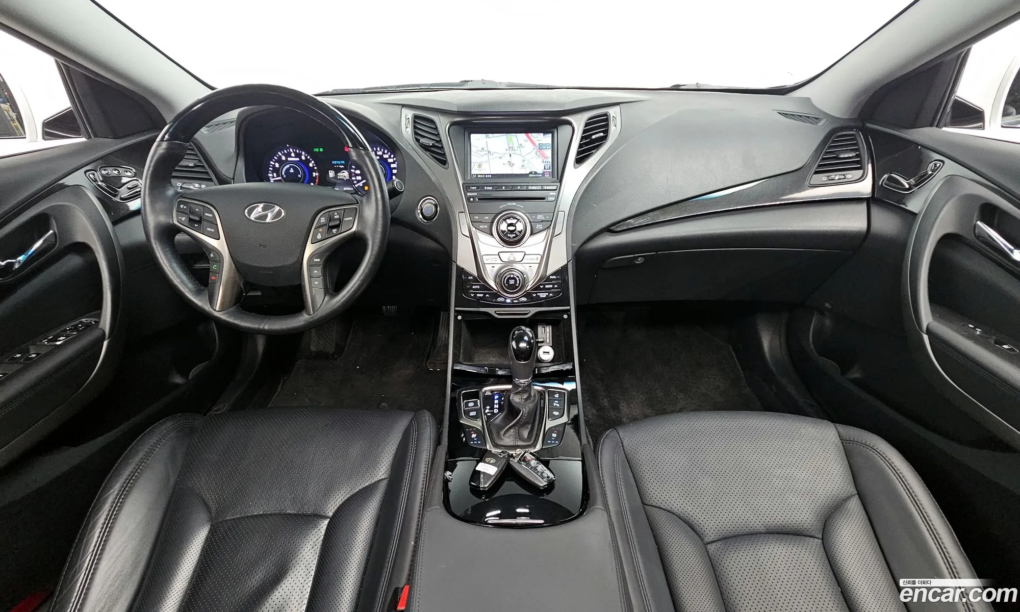 Hyundai Grandeur HG 2012 — 16