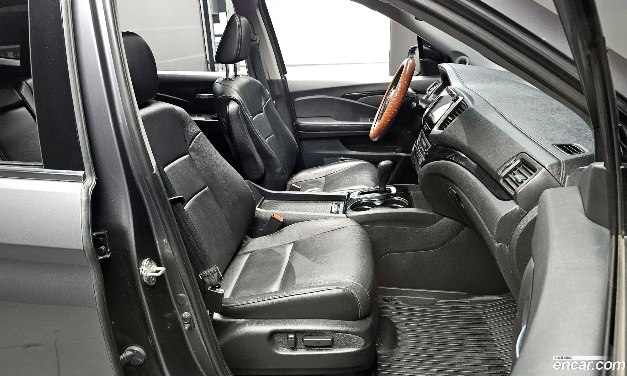 Honda Pilot 2018 5FNYF6850JB200048 — 9