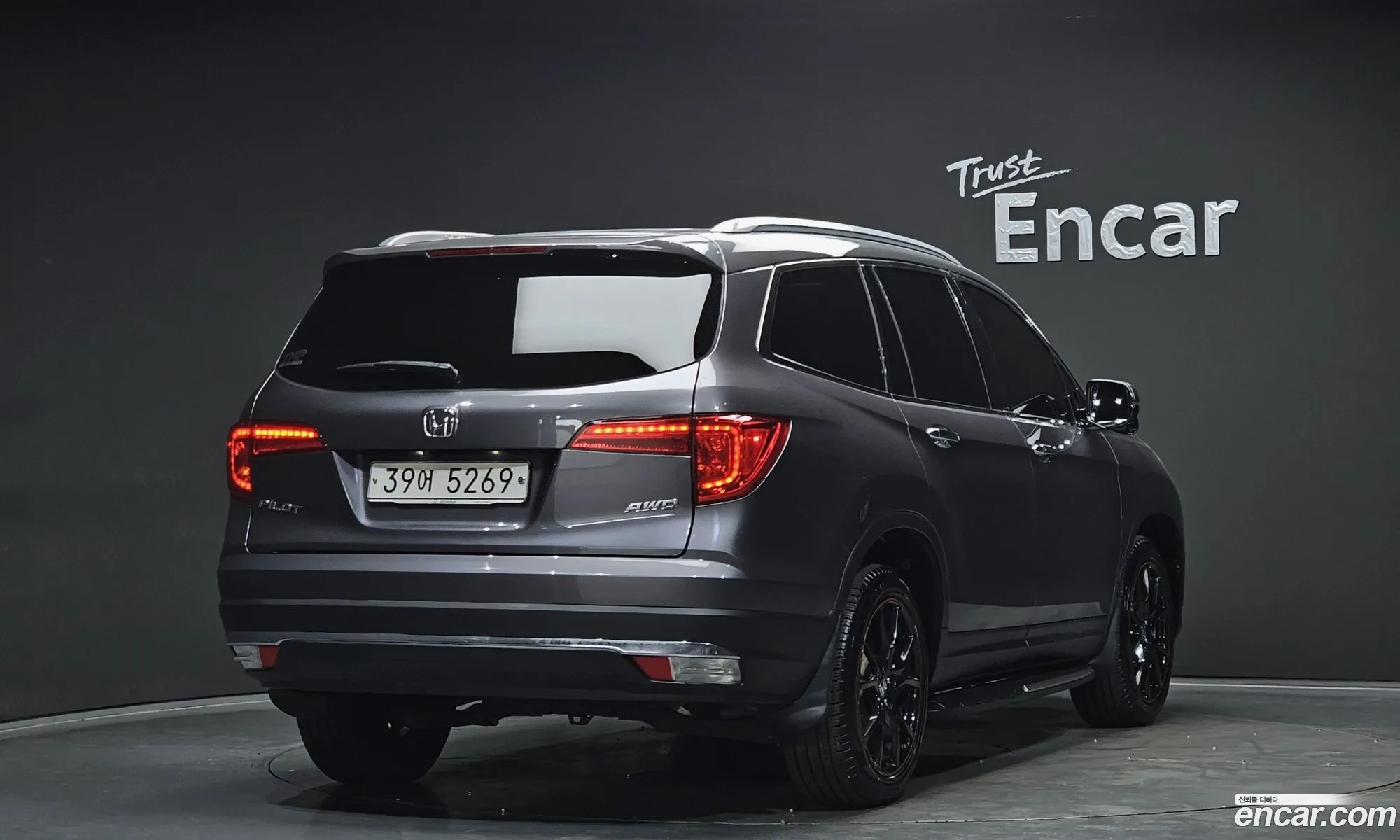 Honda Pilot 2018 5FNYF6850JB200048 — 12