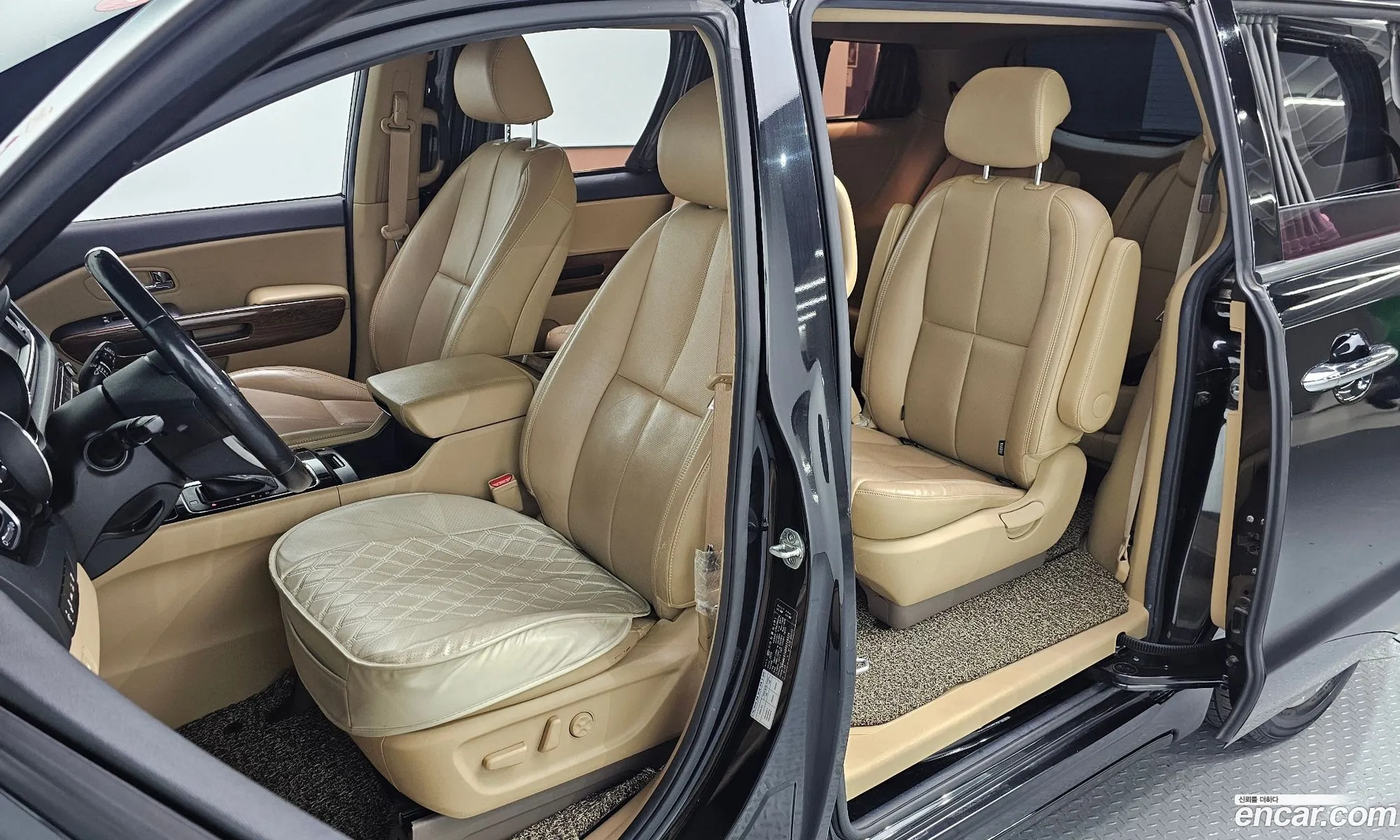 Kia Carnival 2016 KNAME81ABGS228324 — 14