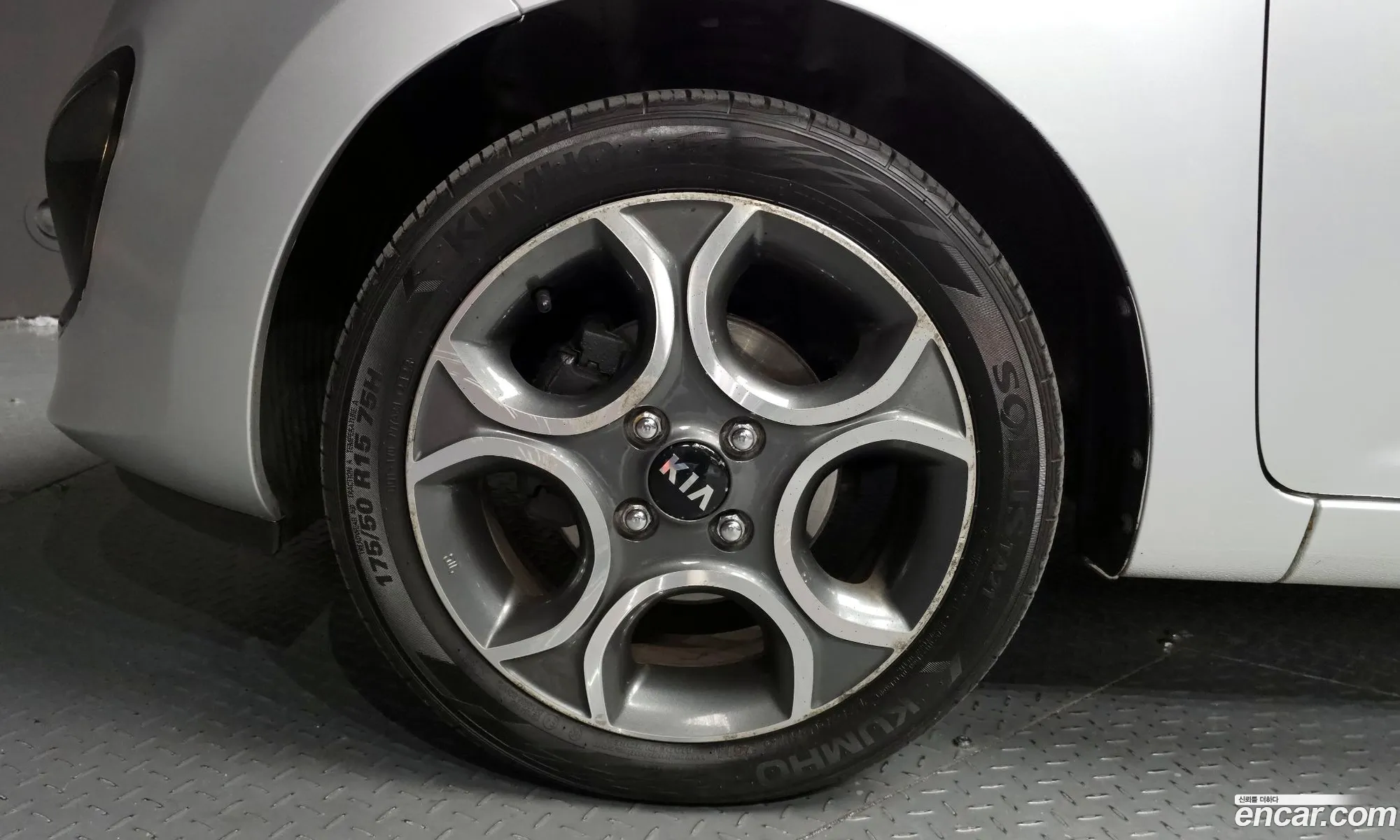 Kia Morning 2013 — 18