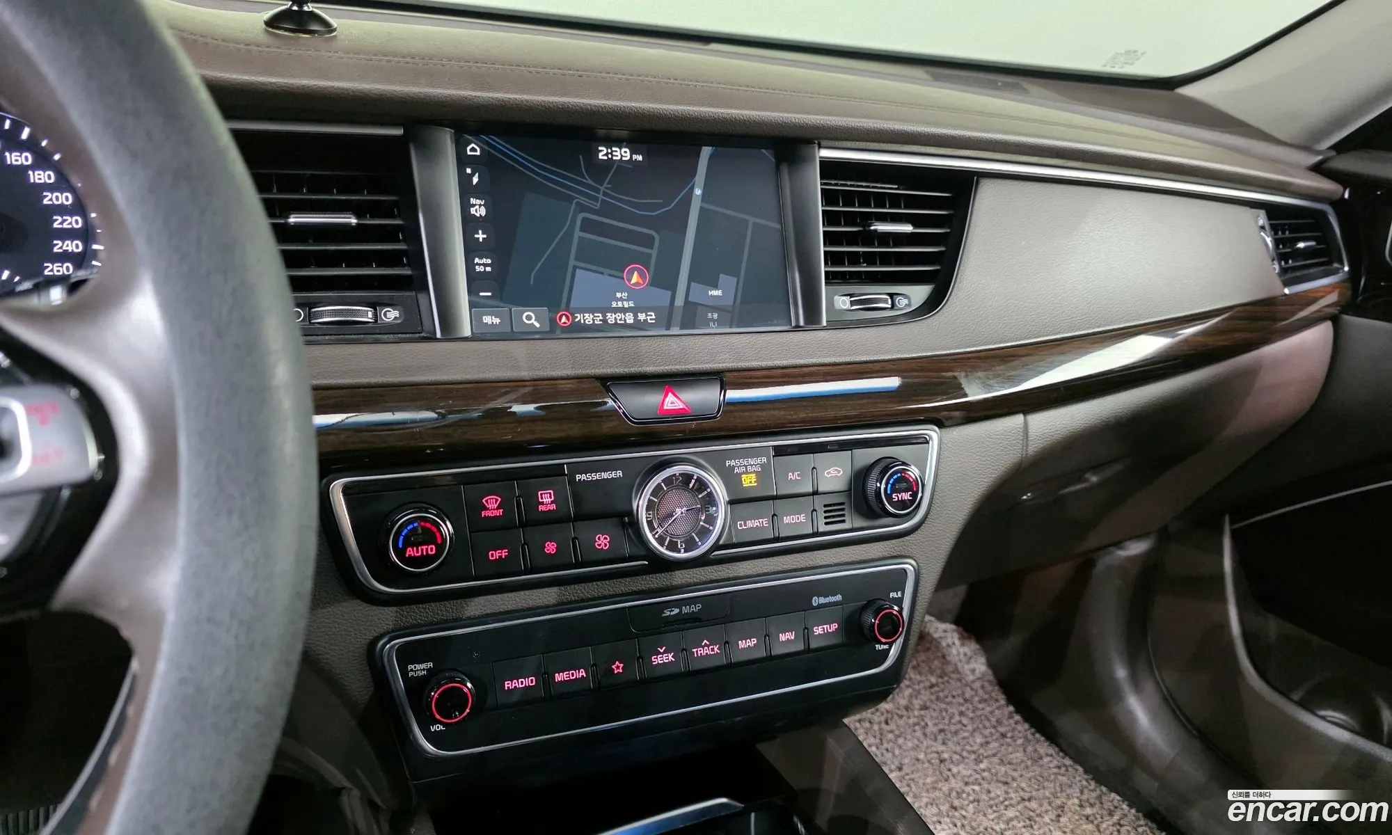 Kia K7 2018 KNALB415BJA145085 — 8