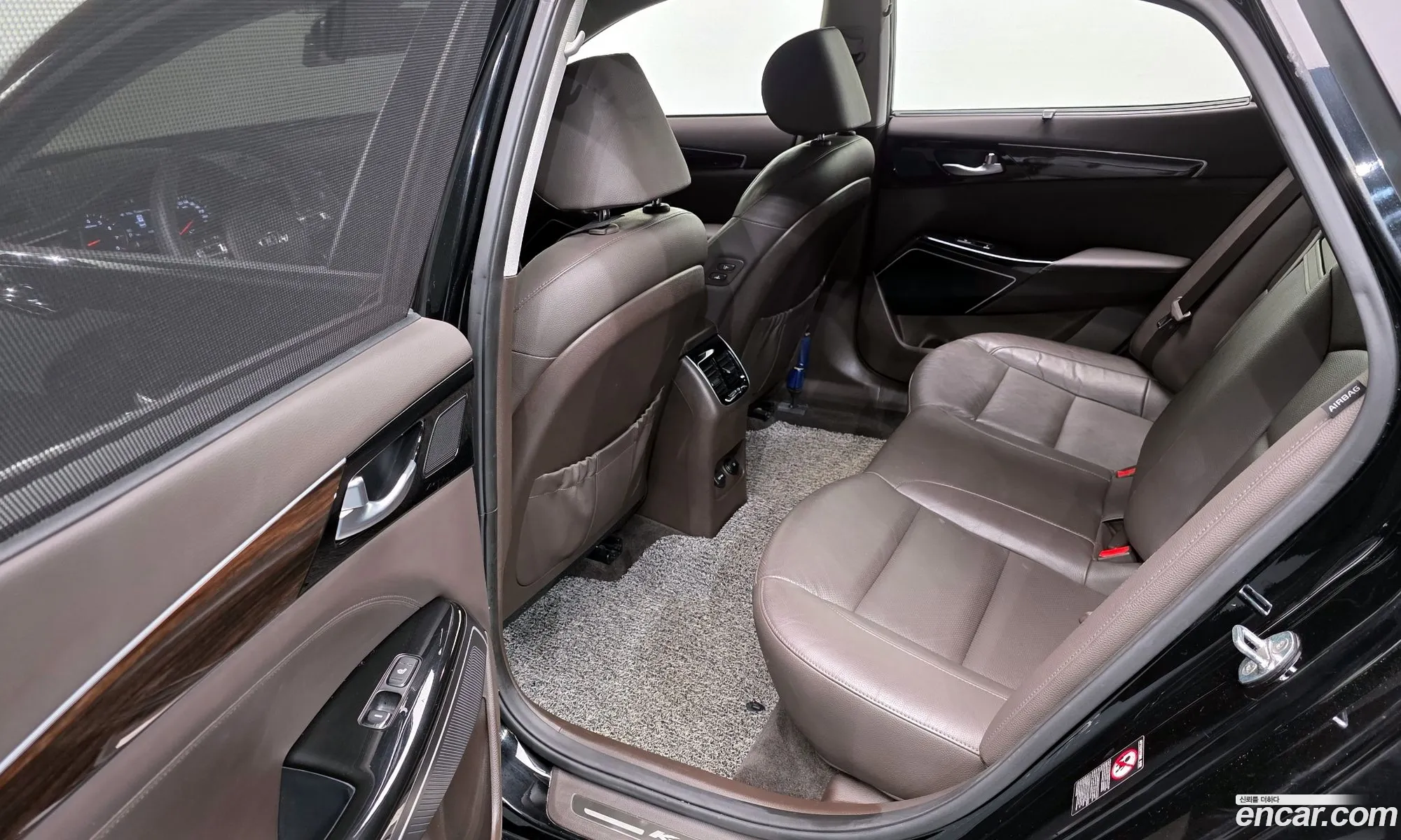 Kia K7 2018 KNALB415BJA145085 — 6
