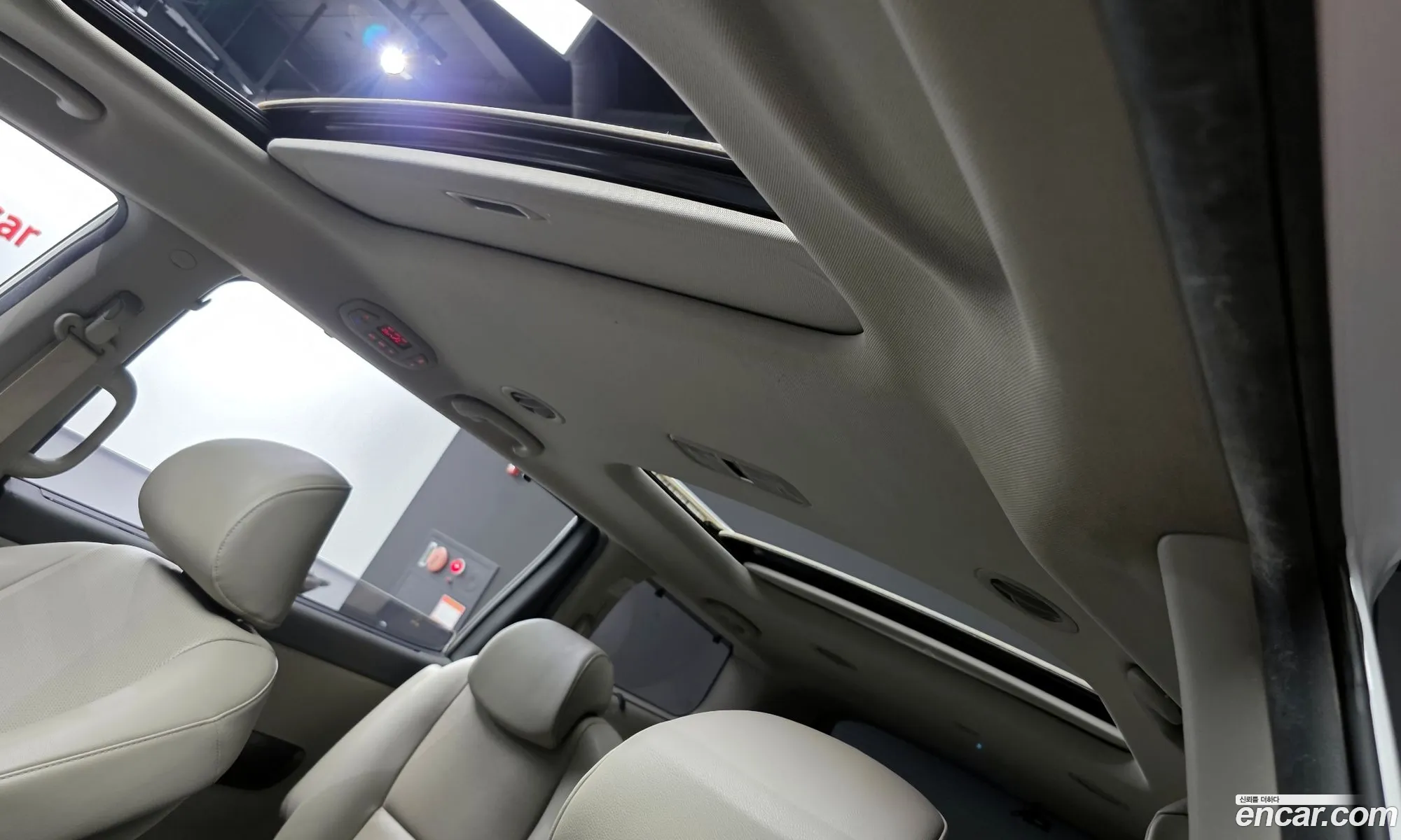 Kia Carnival 2016 — 18