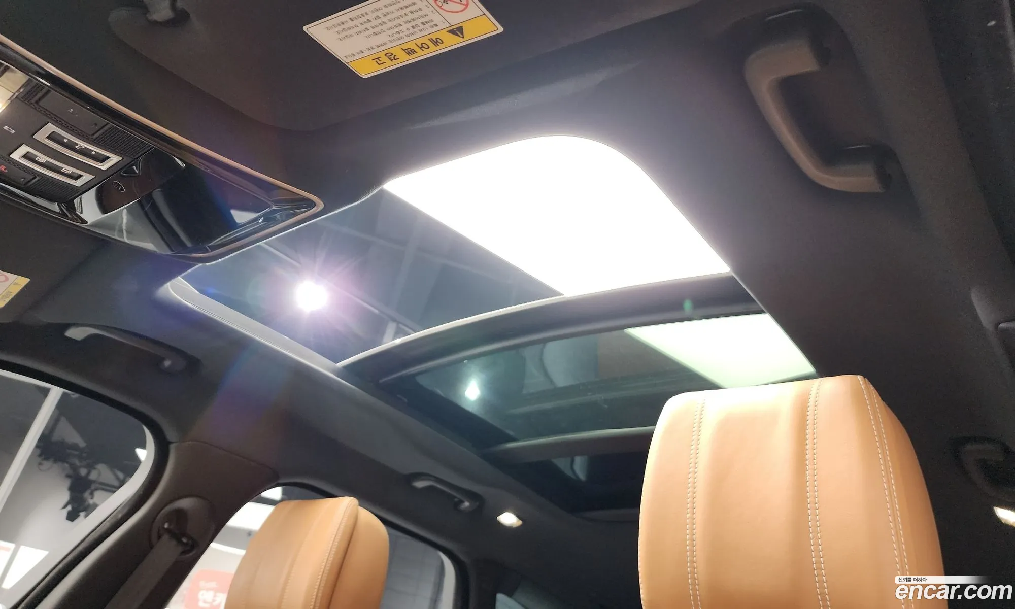 Land Rover Range Rover Velar 2018 — 14